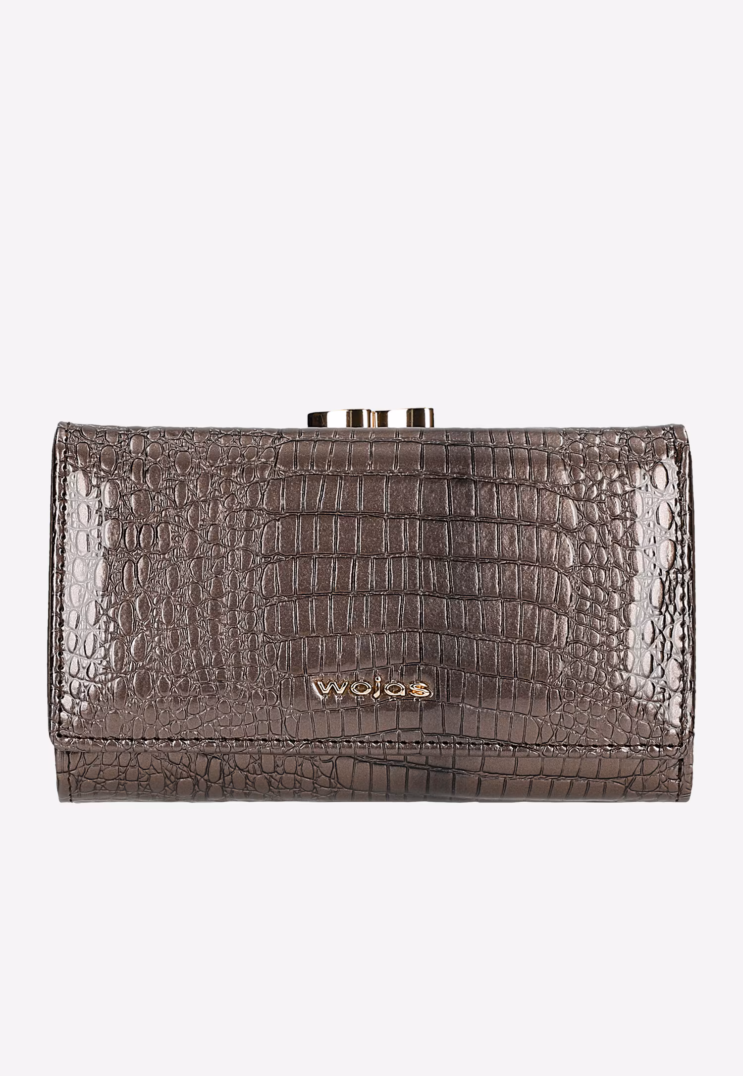 Beżowy lakierowany portfel damski zapinany na zatrzask