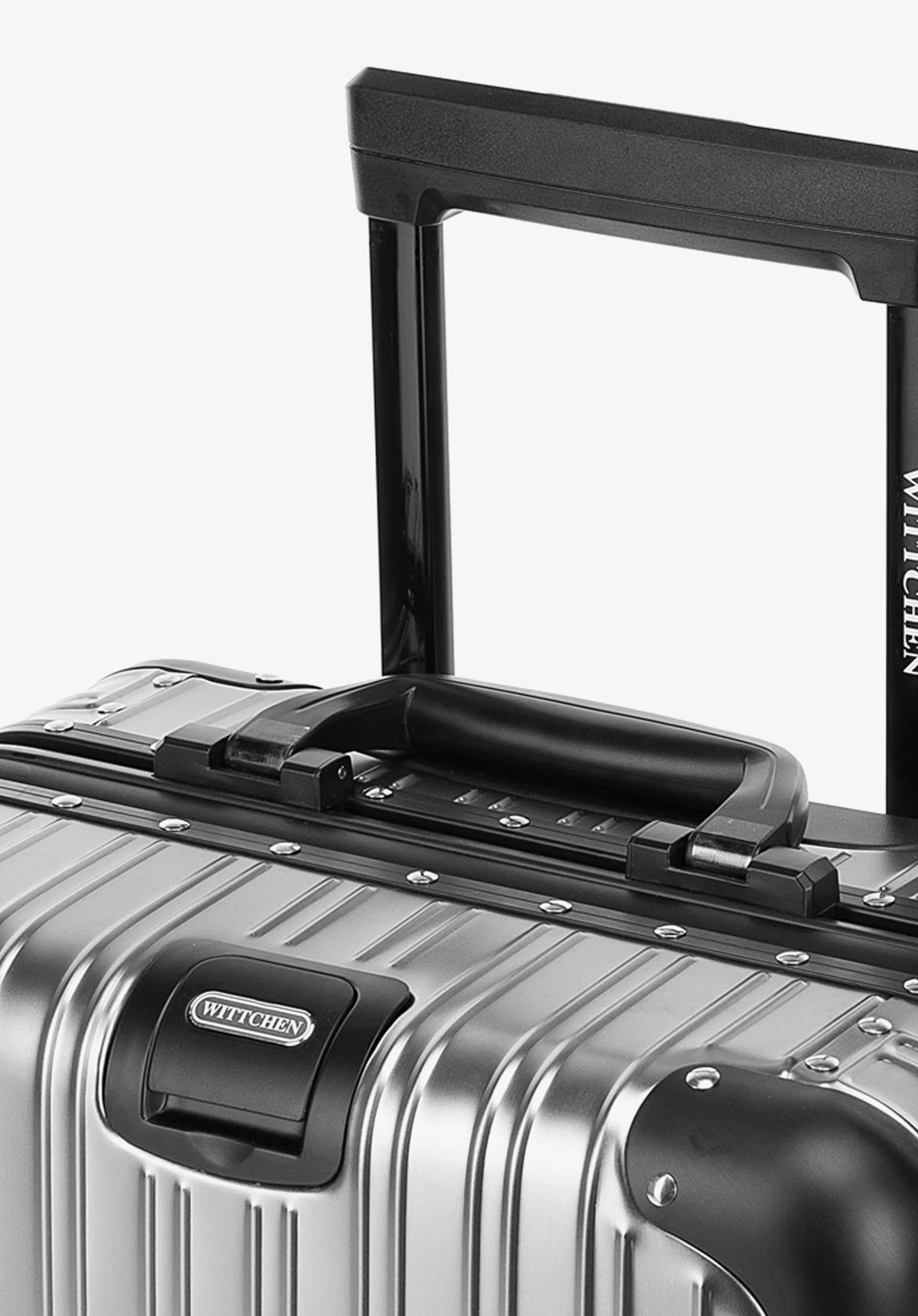 Walizka kabinowa z aluminium