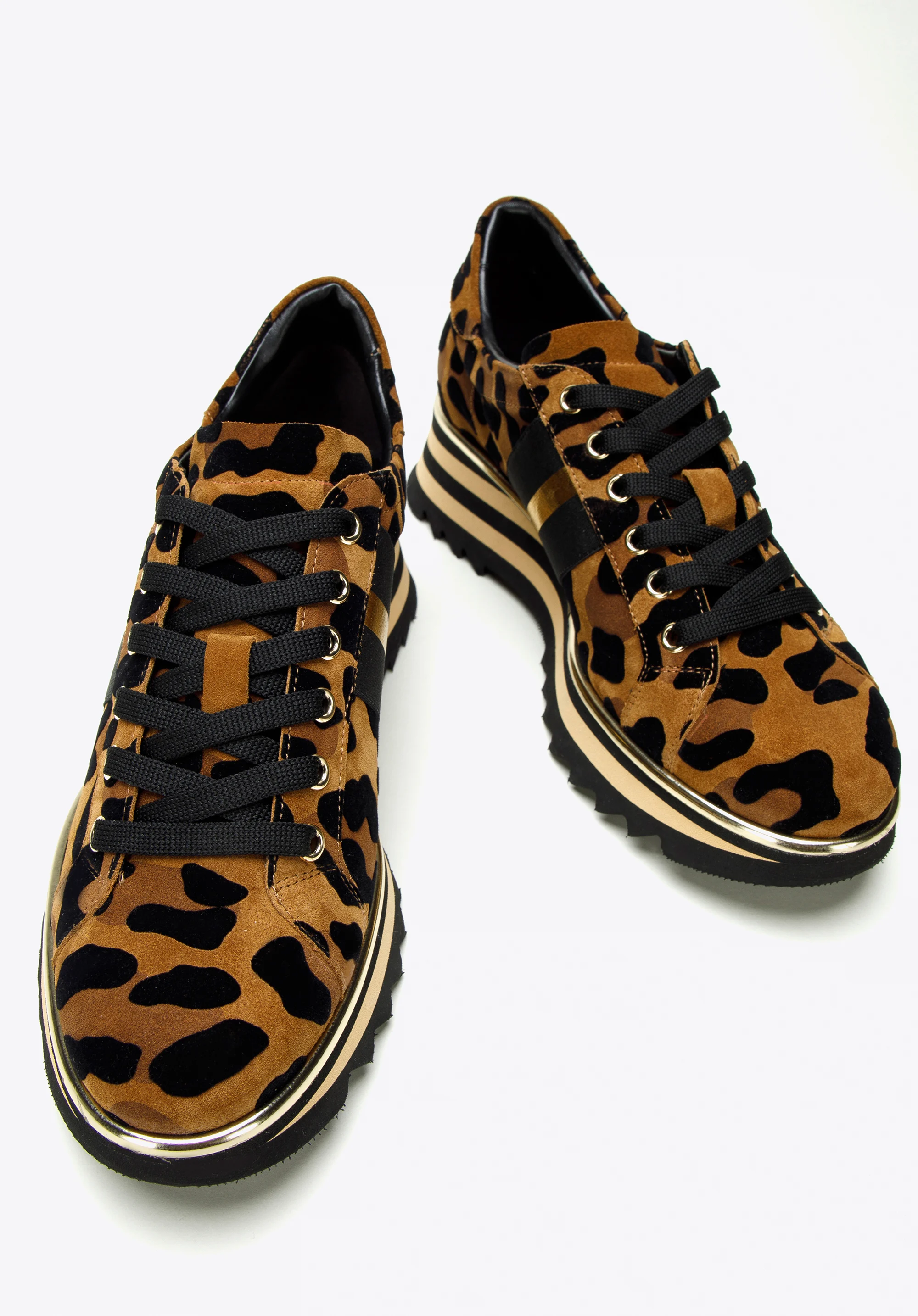 Damskie sneakersy zamszowe w zwierzęcy wzór