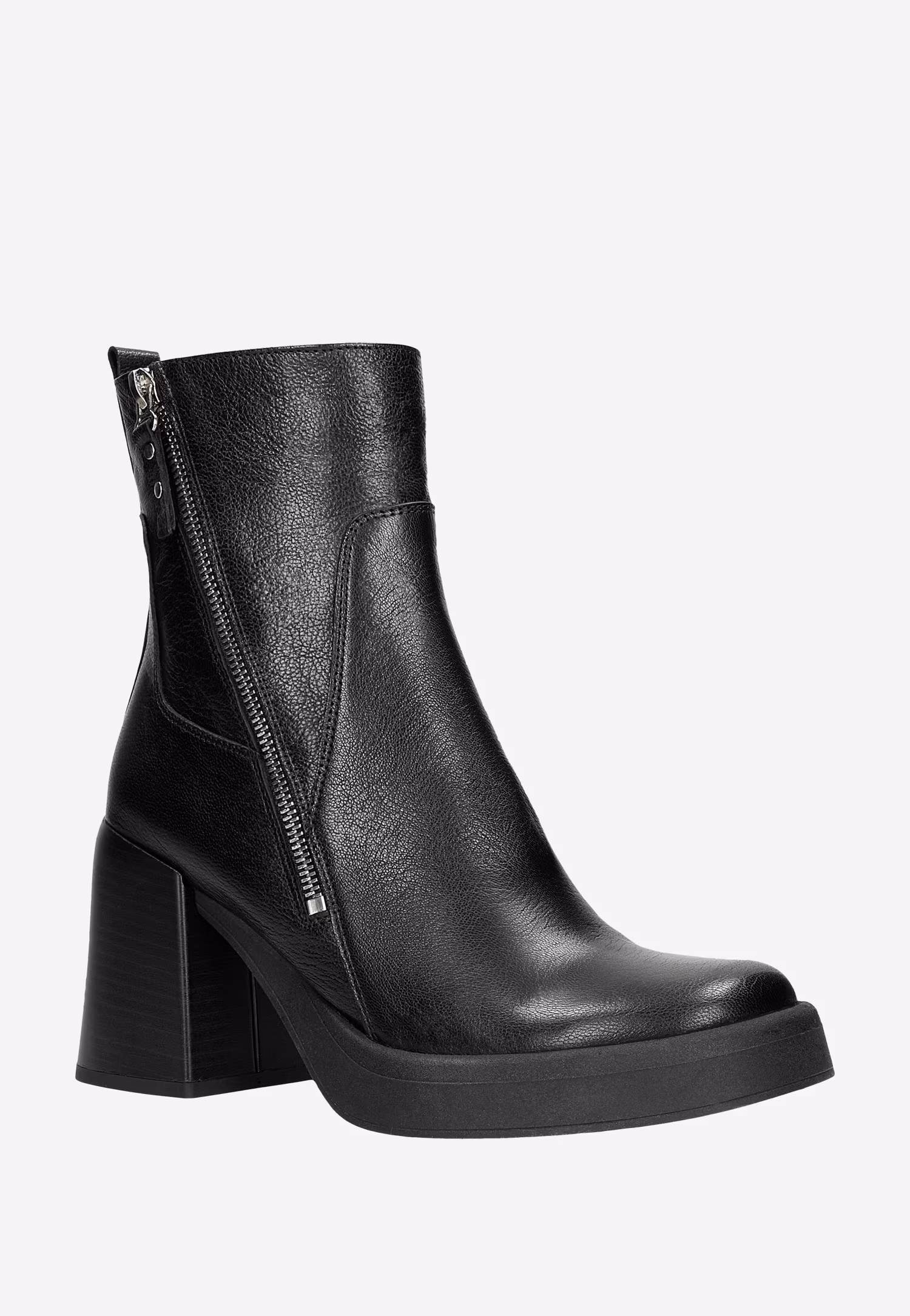 Czarne botki damskie z zamkiem na cholewce