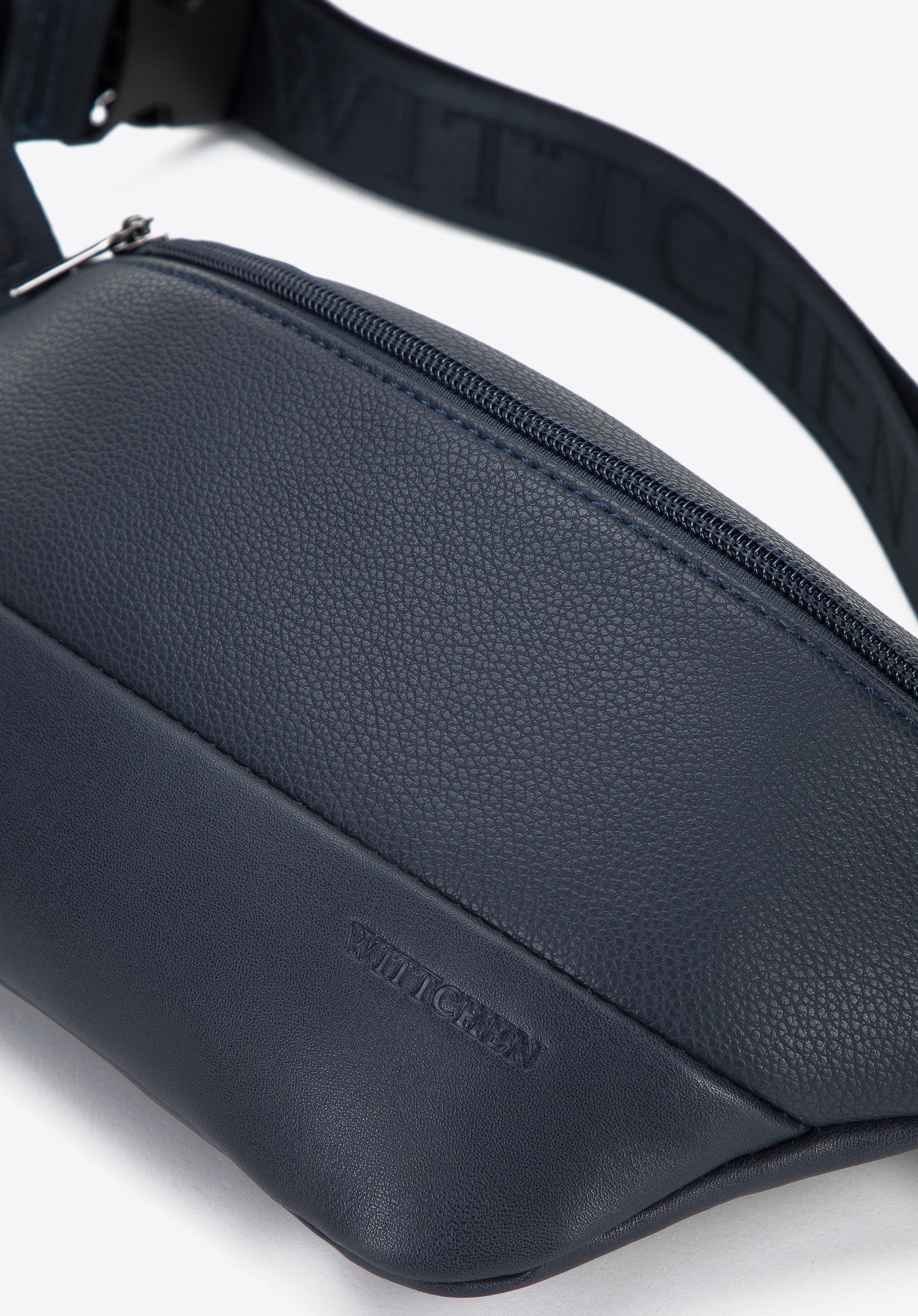 Męska torebka nerka minimalistyczna