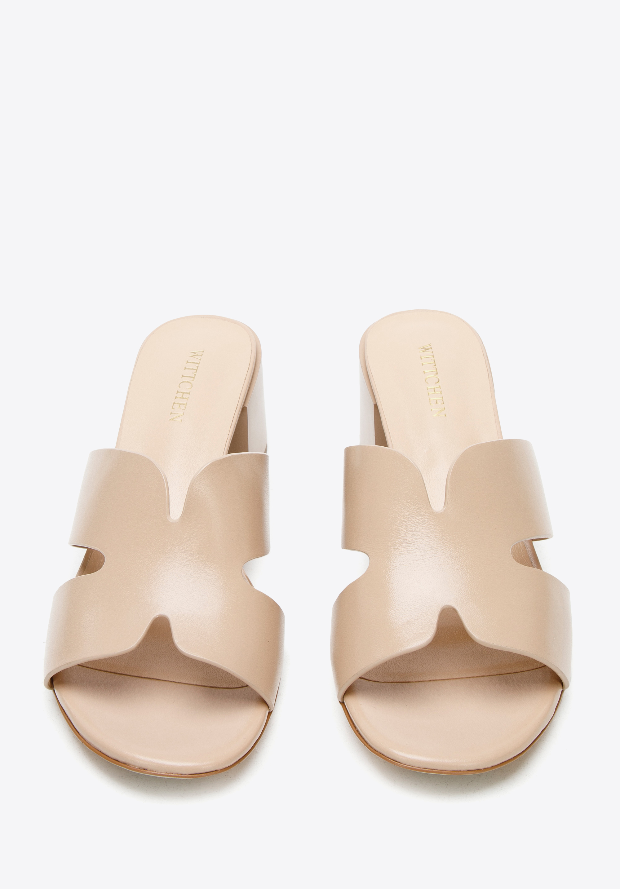 Damskie klapki skórzane proste na słupku