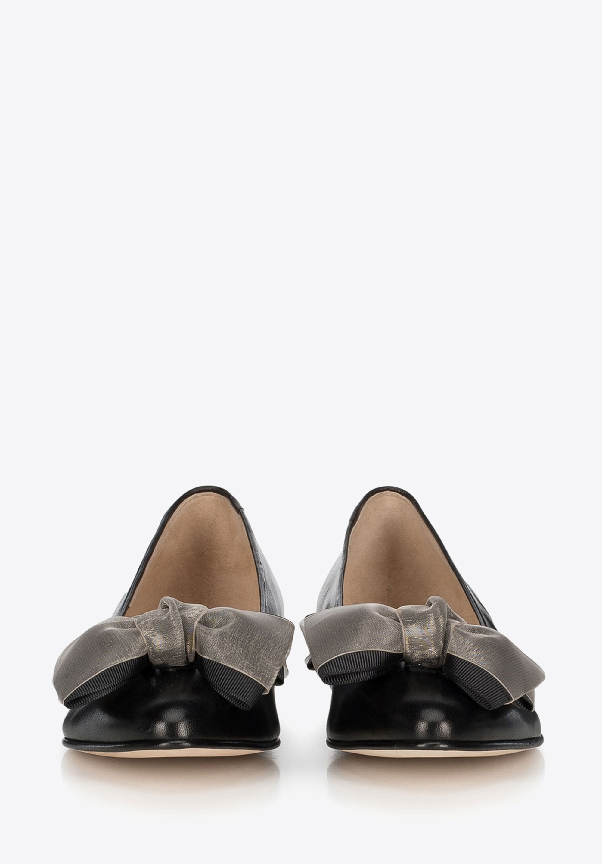 Baleriny skórzane z dużą kokardą