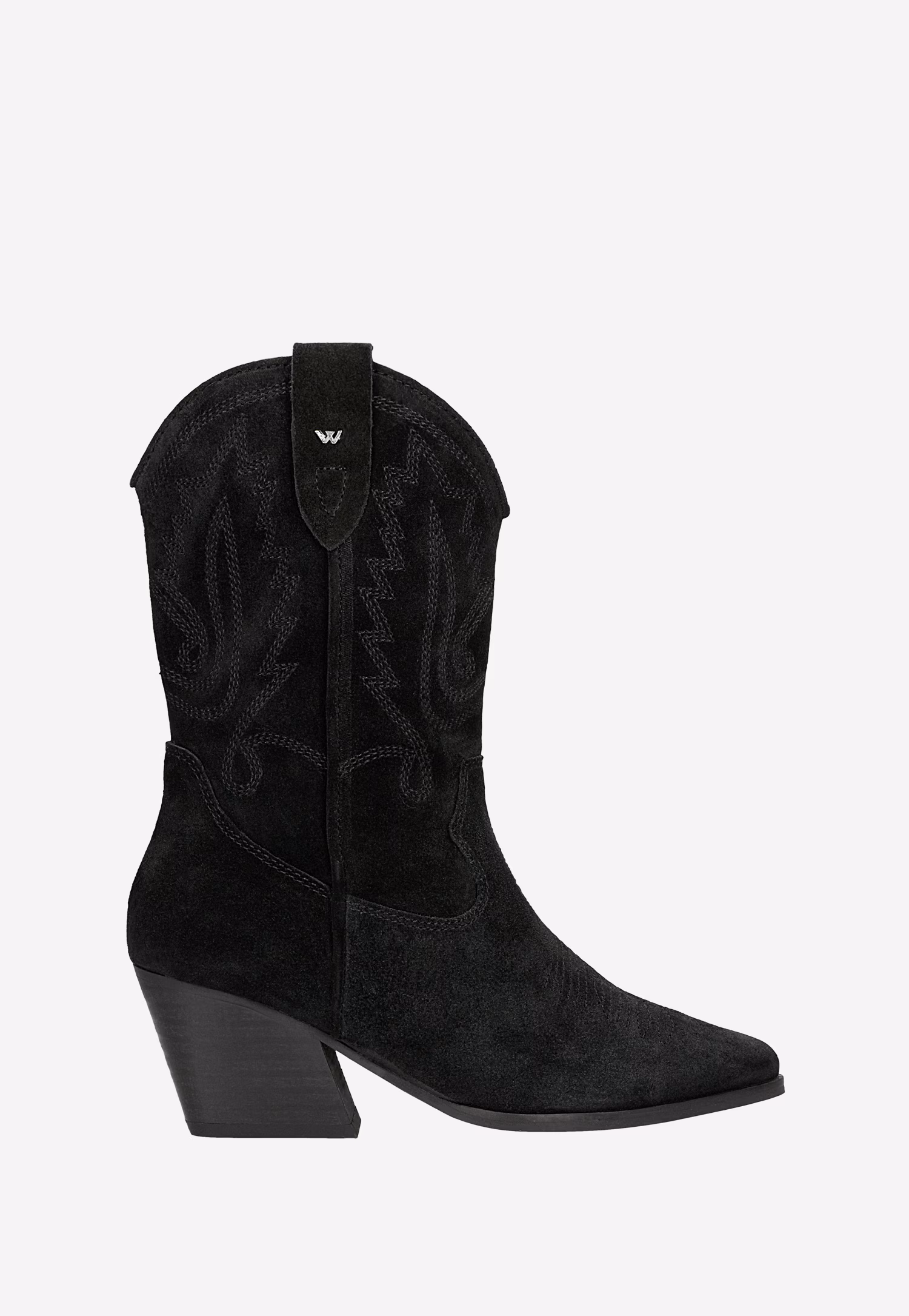 Czarne kowbojki z dwoiny z ozdobnymi przeszyciami