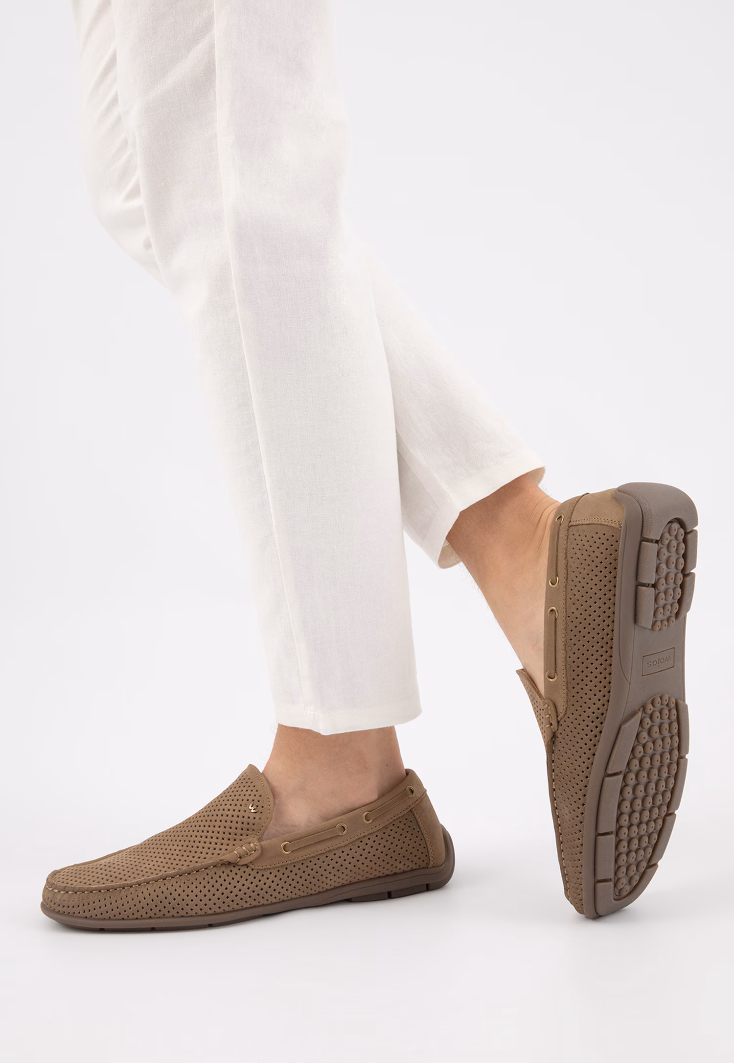 Brązowe ażurowe mokasyny męskie ze skóry licowej