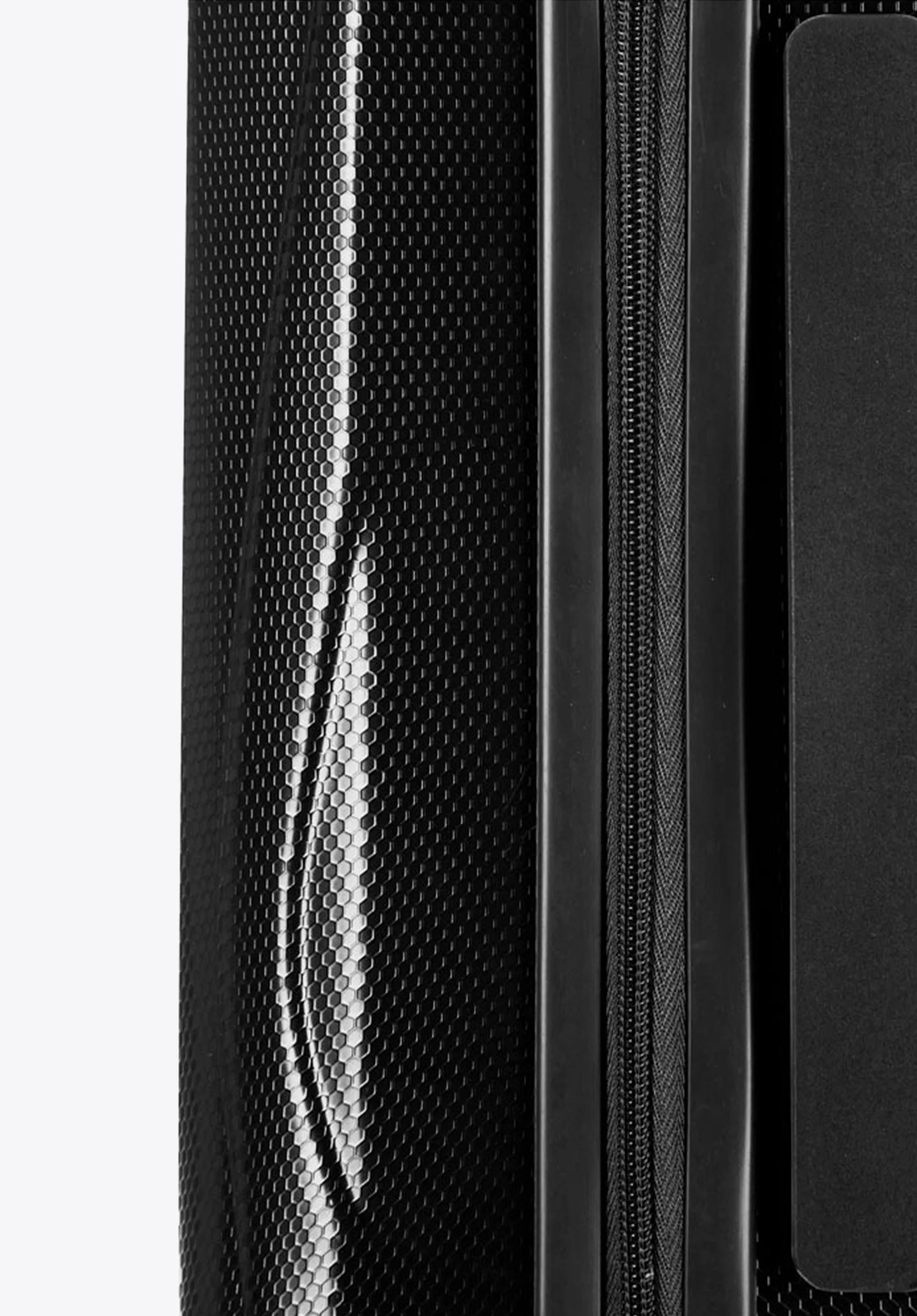 Walizka kabinowa z polikarbonu geometryczna