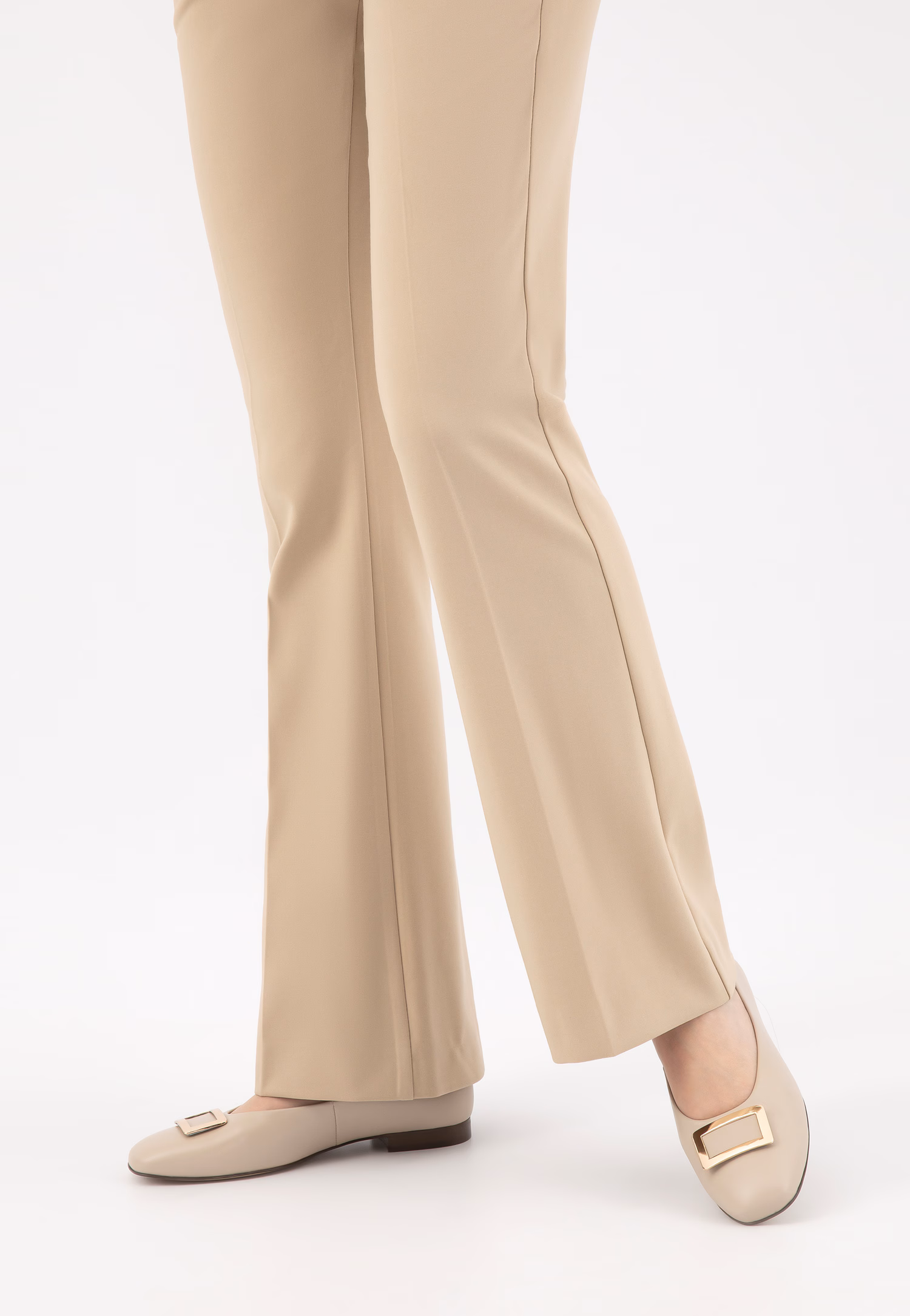 Czarne baleriny z metalową ozdobą