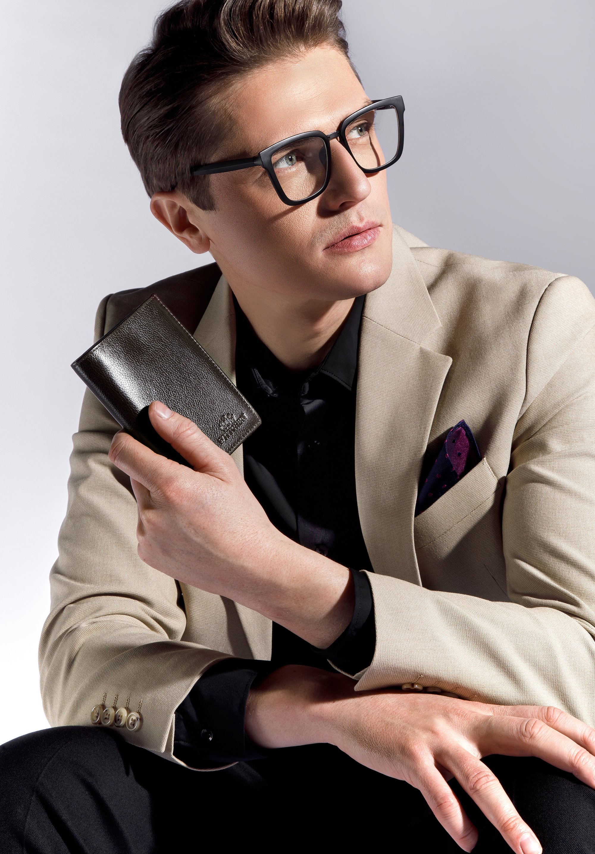 Męski portfel skórzany praktyczny