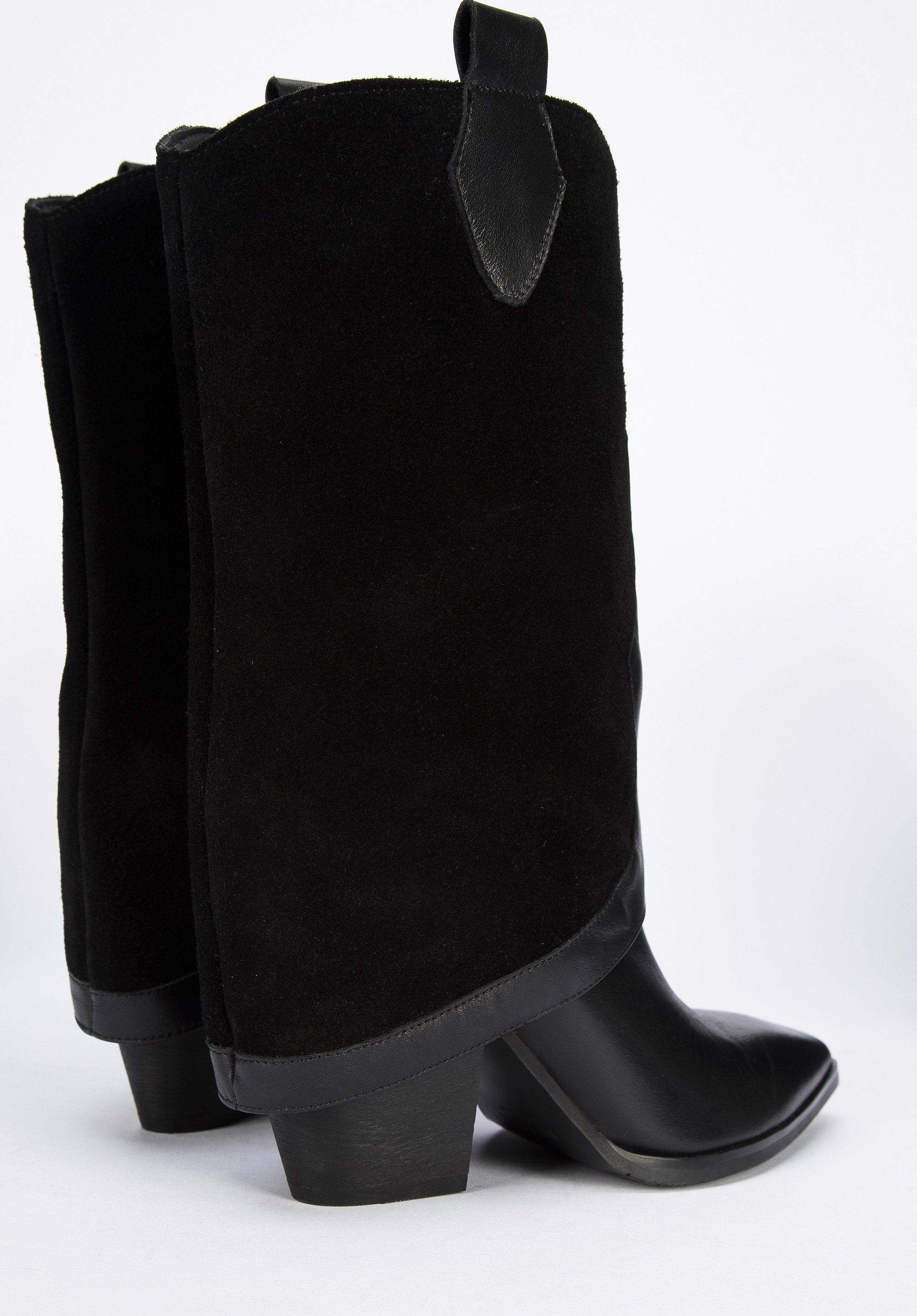 Damskie kowbojki z dwóch rodzajów skór z nakładką