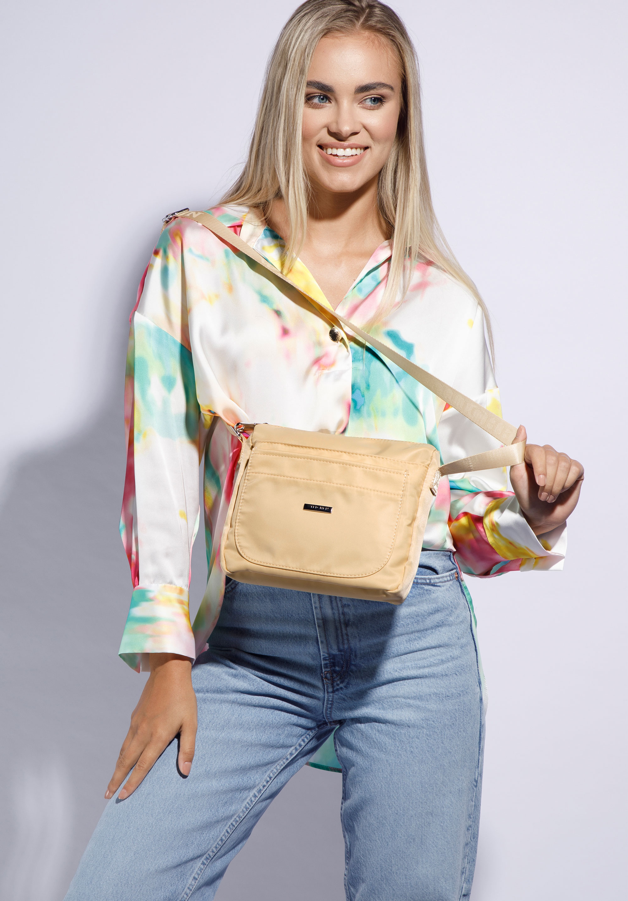 Damska listonoszka z nylonu z krytą kieszenią