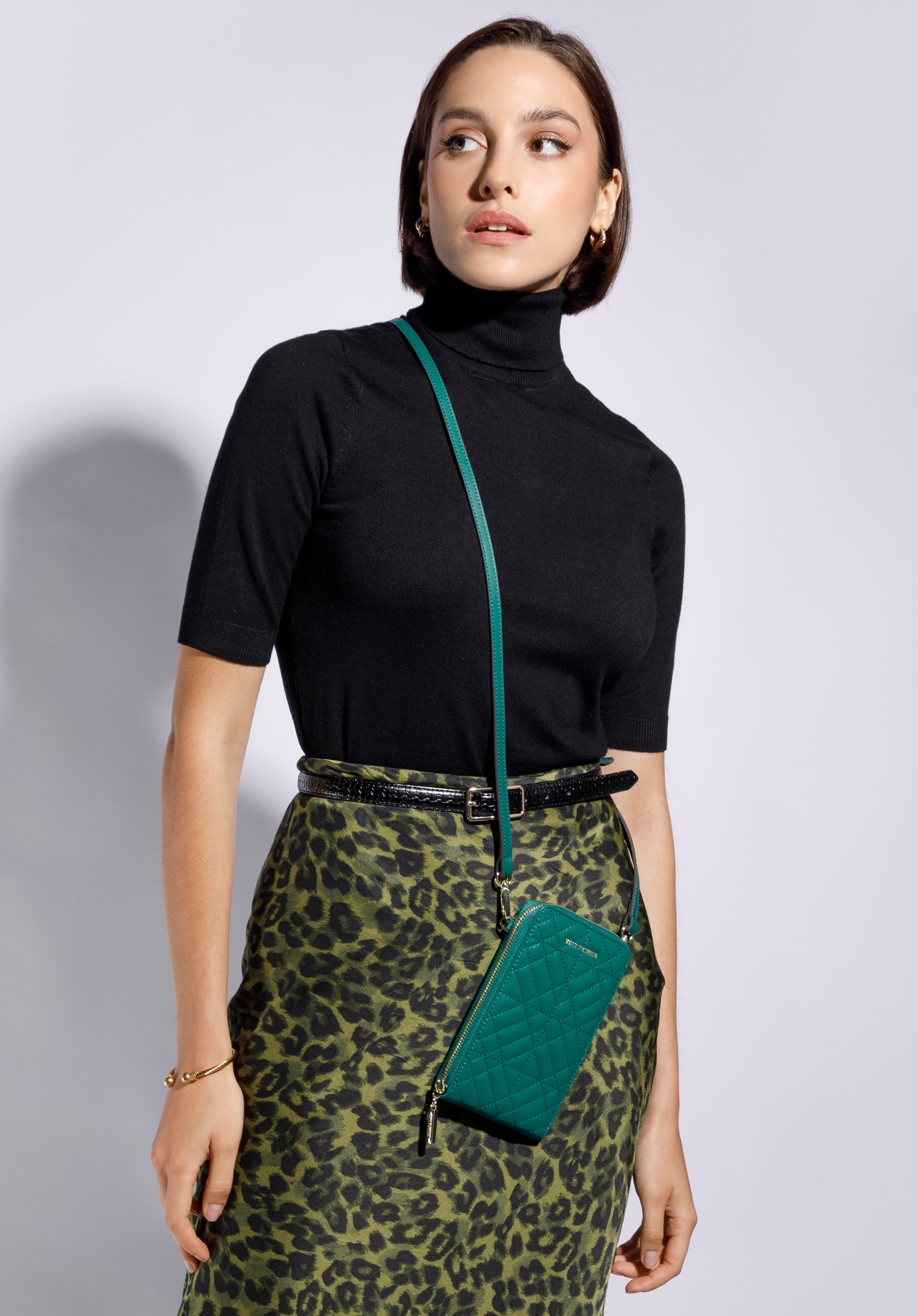 Minitorebka skórzana pikowana