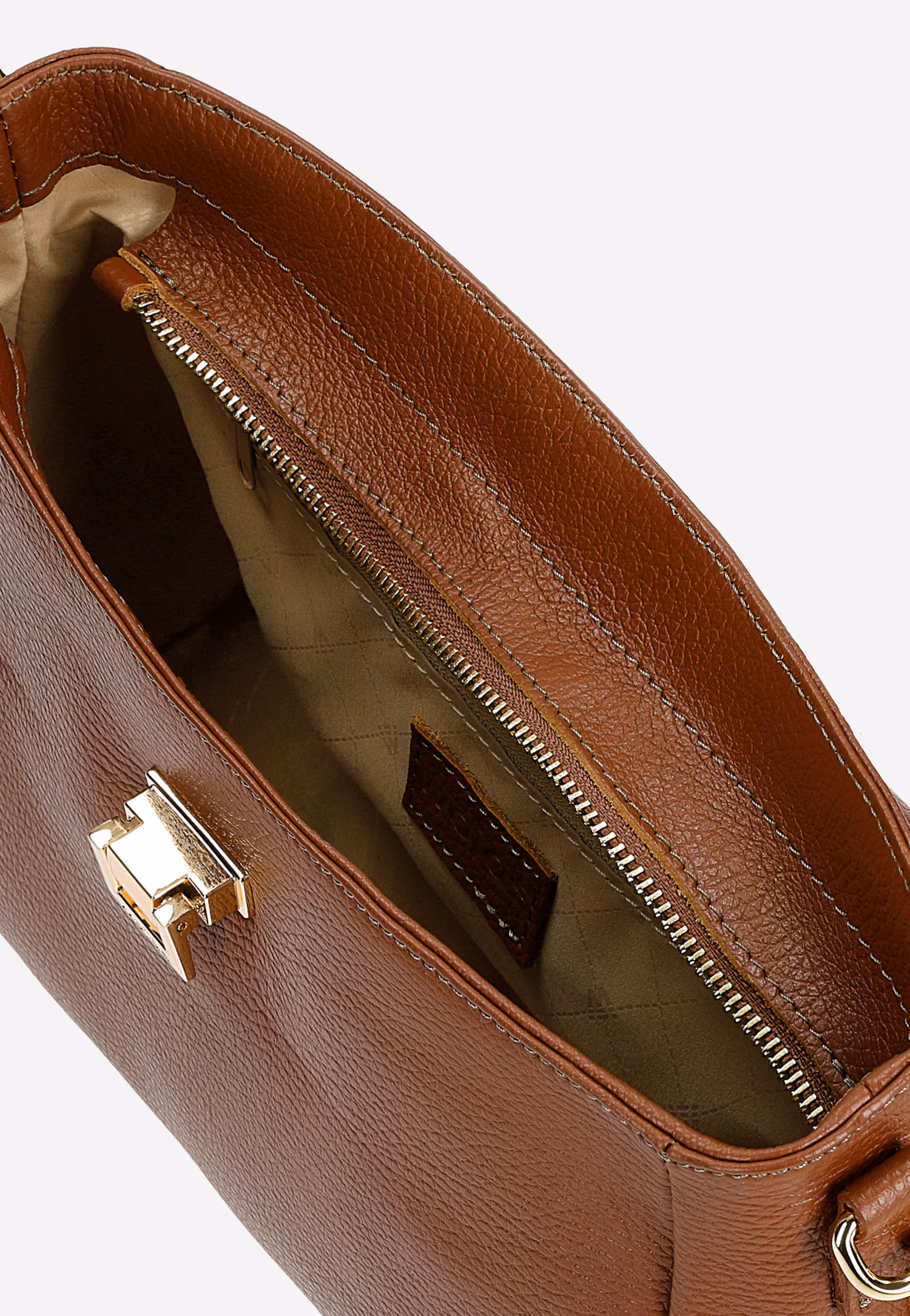 Mała brązowa torebka damska z gładkiej skóry licowej