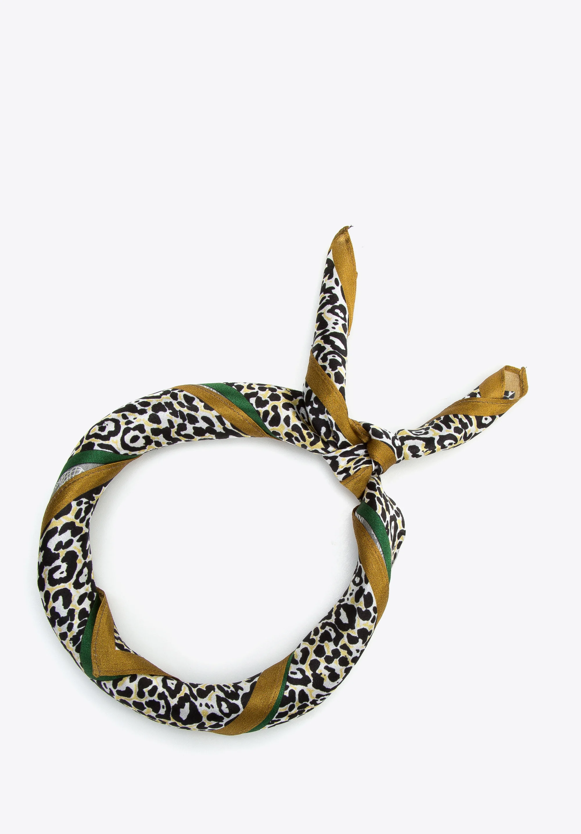 Damska apaszka jedwabna we wzory