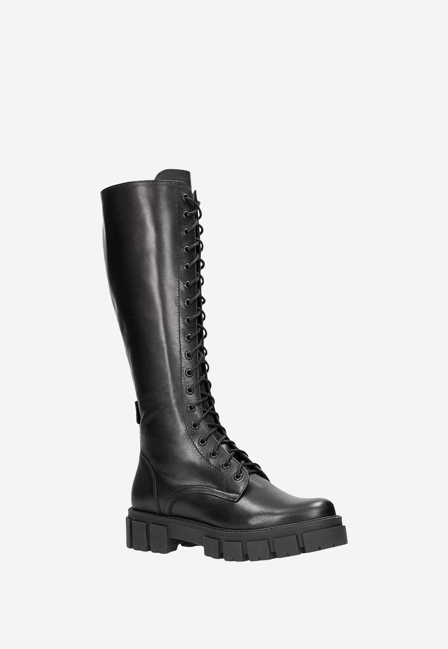 Wysokie sznurowane kozaki damskie na grubej podeszwie