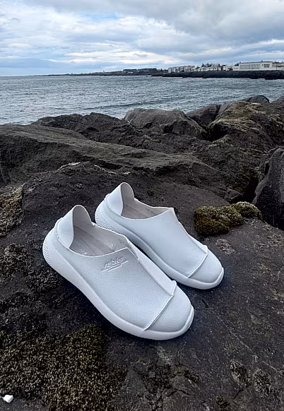 Beżowe półbuty RELAKS na lekkiej podeszwie