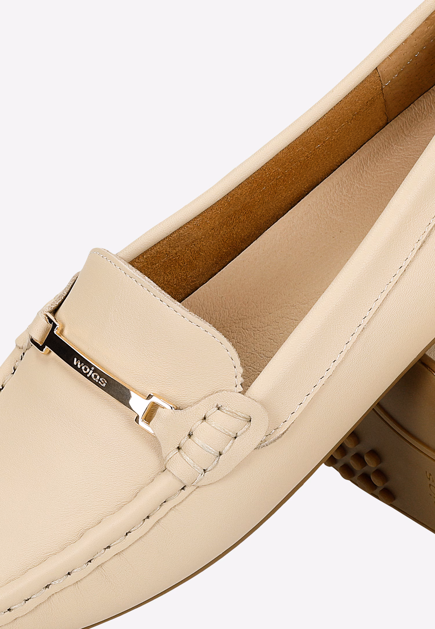 Beżowe mokasyny damskie na podeszwie typu driver