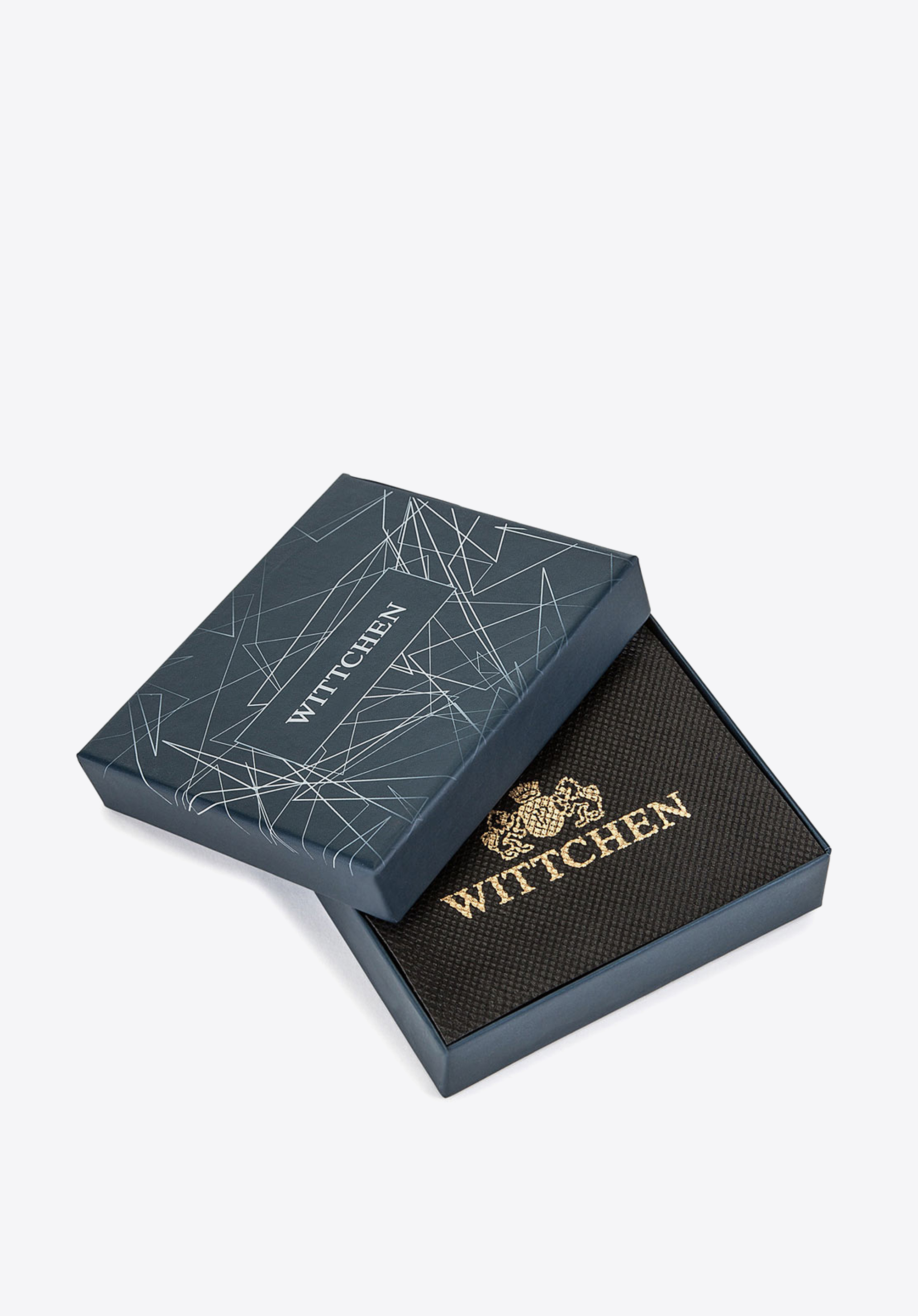 Portfel skórzany z naszywką z logo średni