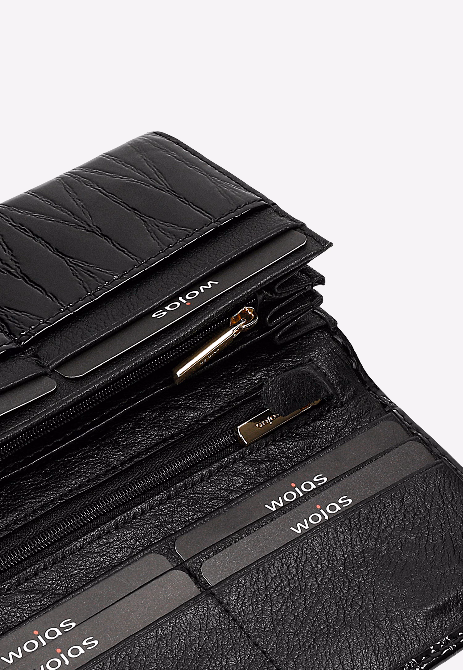 Duży portfel damski z lakierowanej skóry