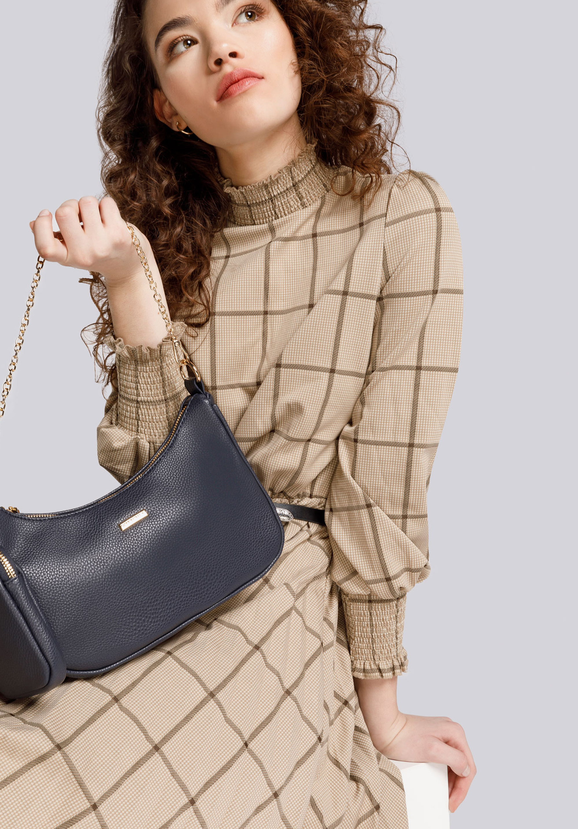 Torebka rogal z dopinaną saszetką