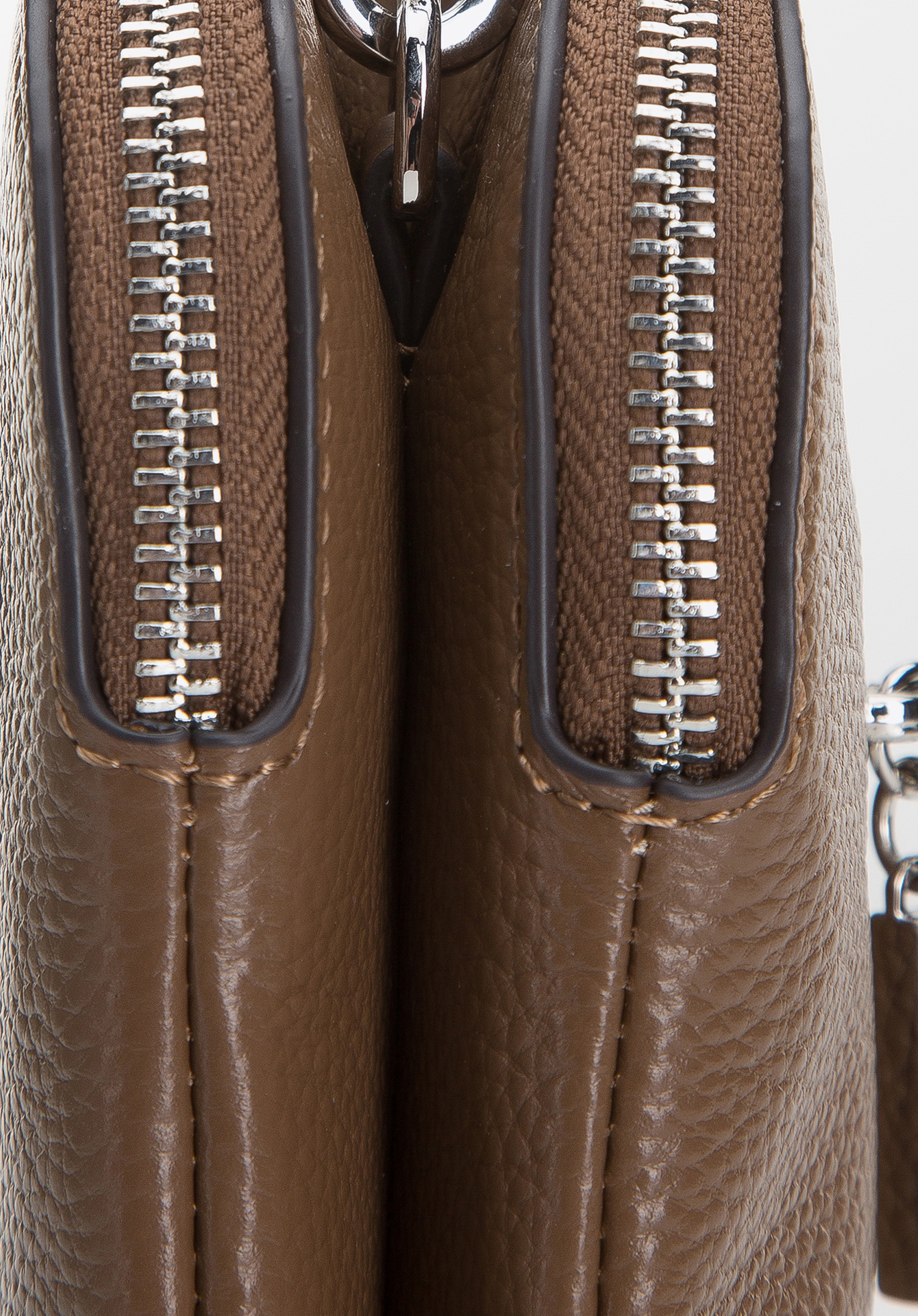 Damska listonoszka skórzana z dwiema komorami