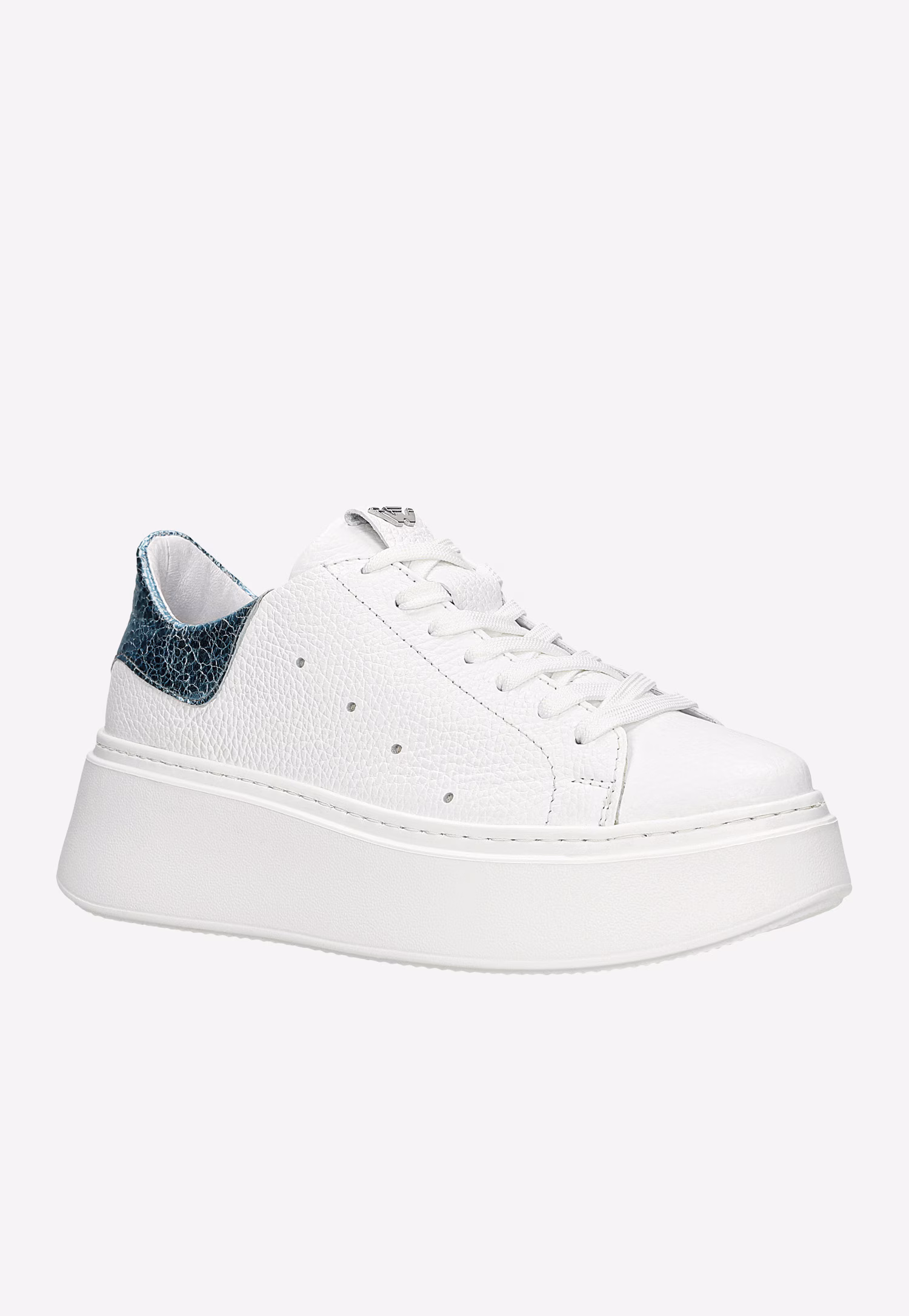 Lekkie białe trampki na flatformie