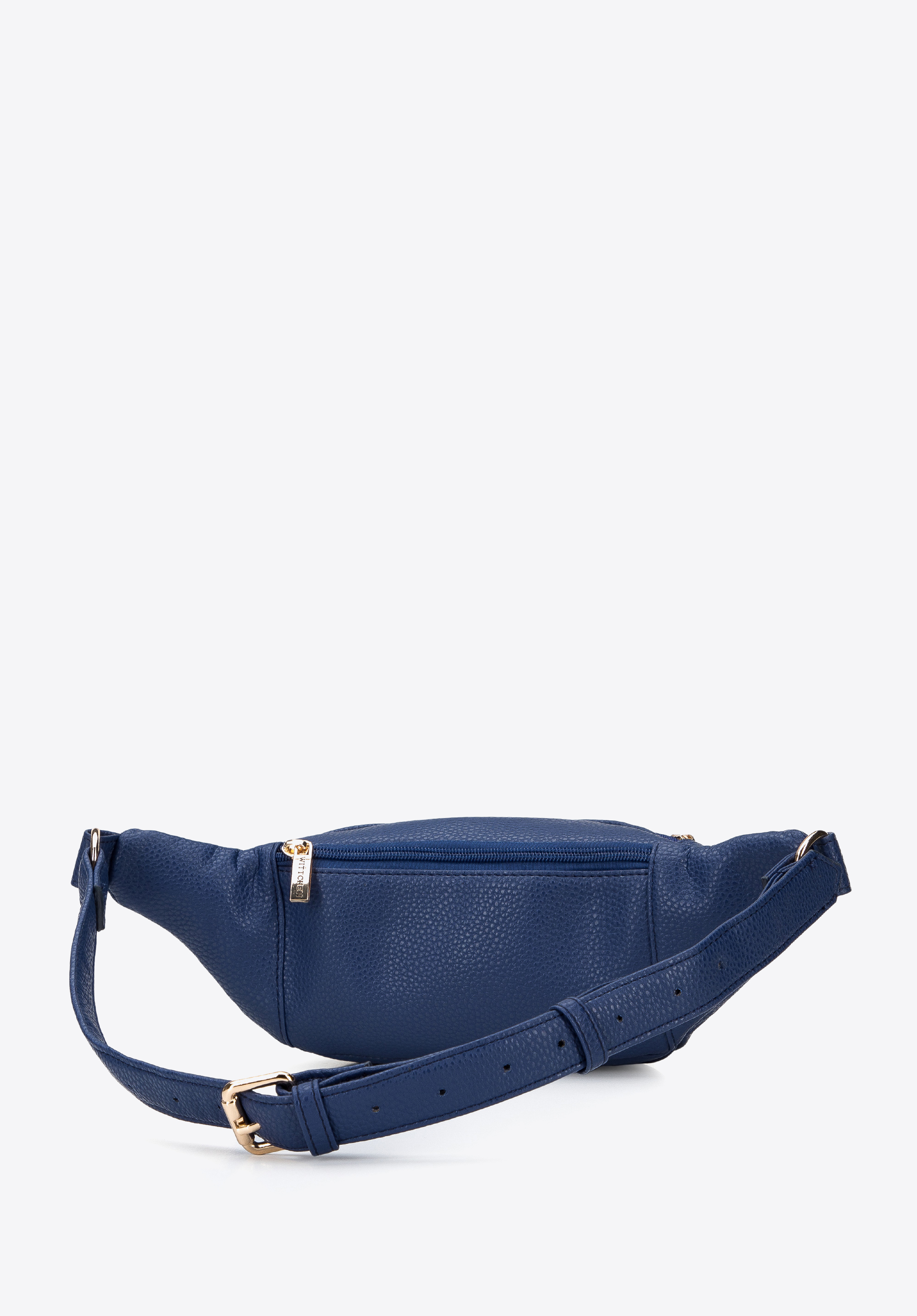 Damska torebka nerka z nitami