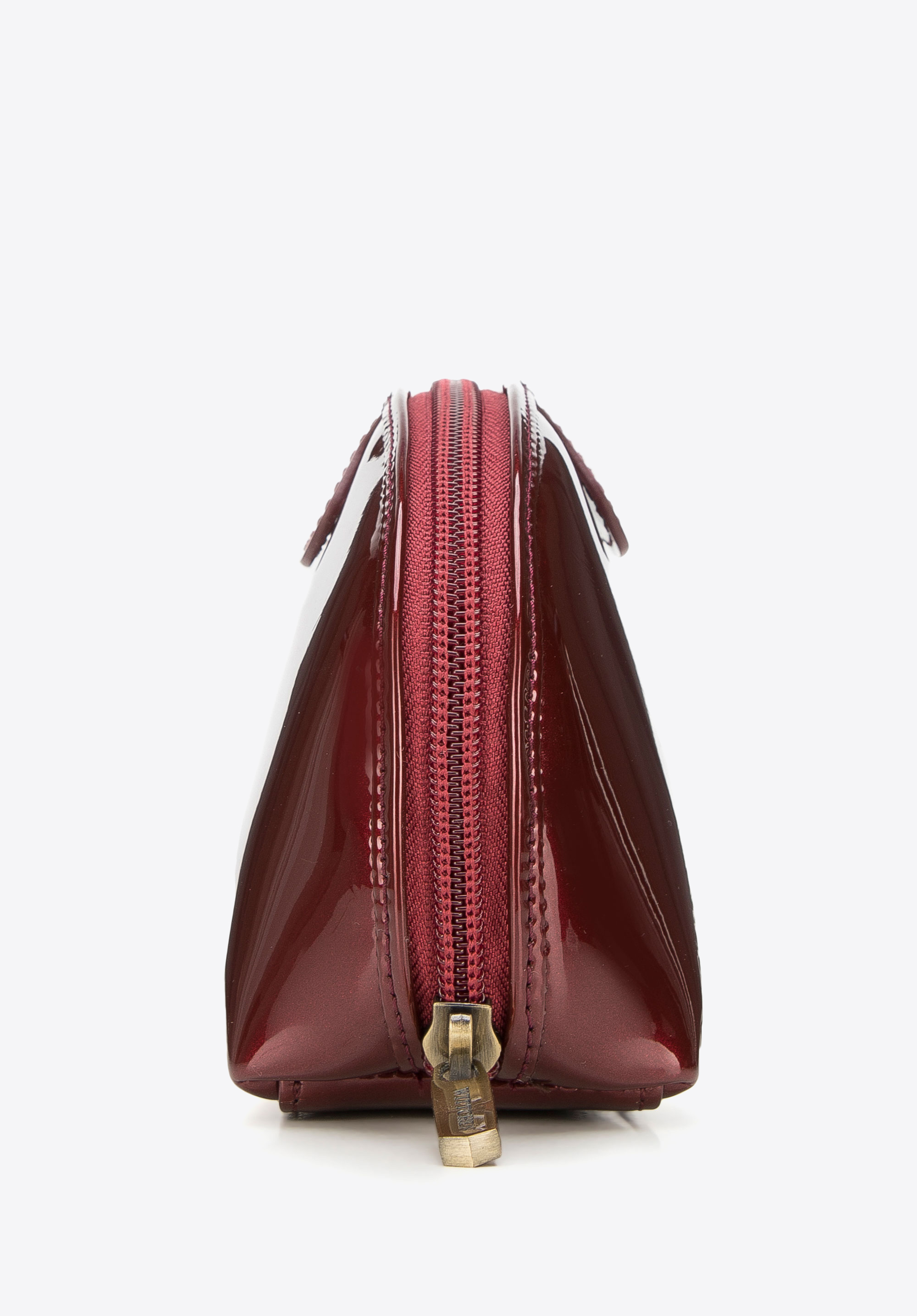 Kosmetyczka skórzana lakierowana półokrągła