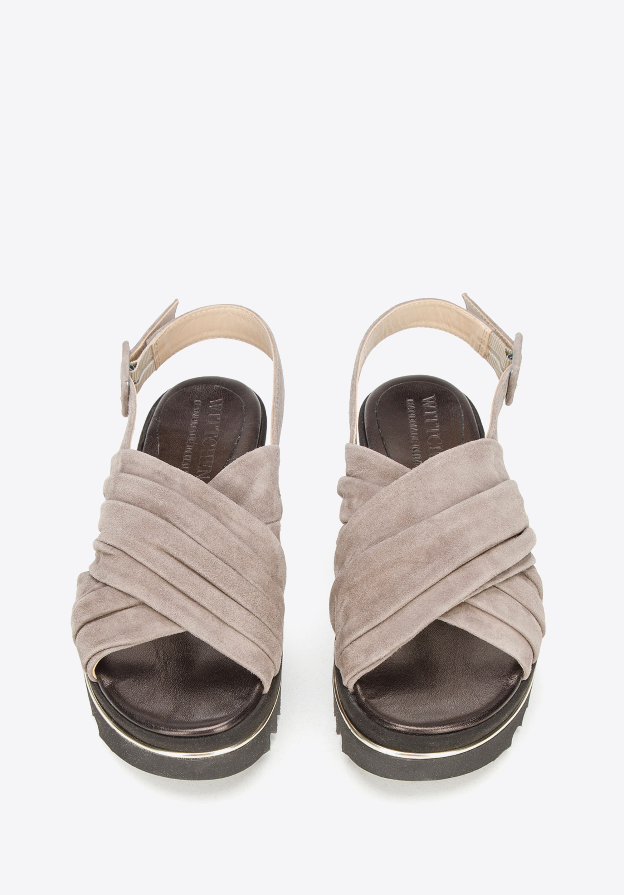 Damskie sandały zamszowe na platformie