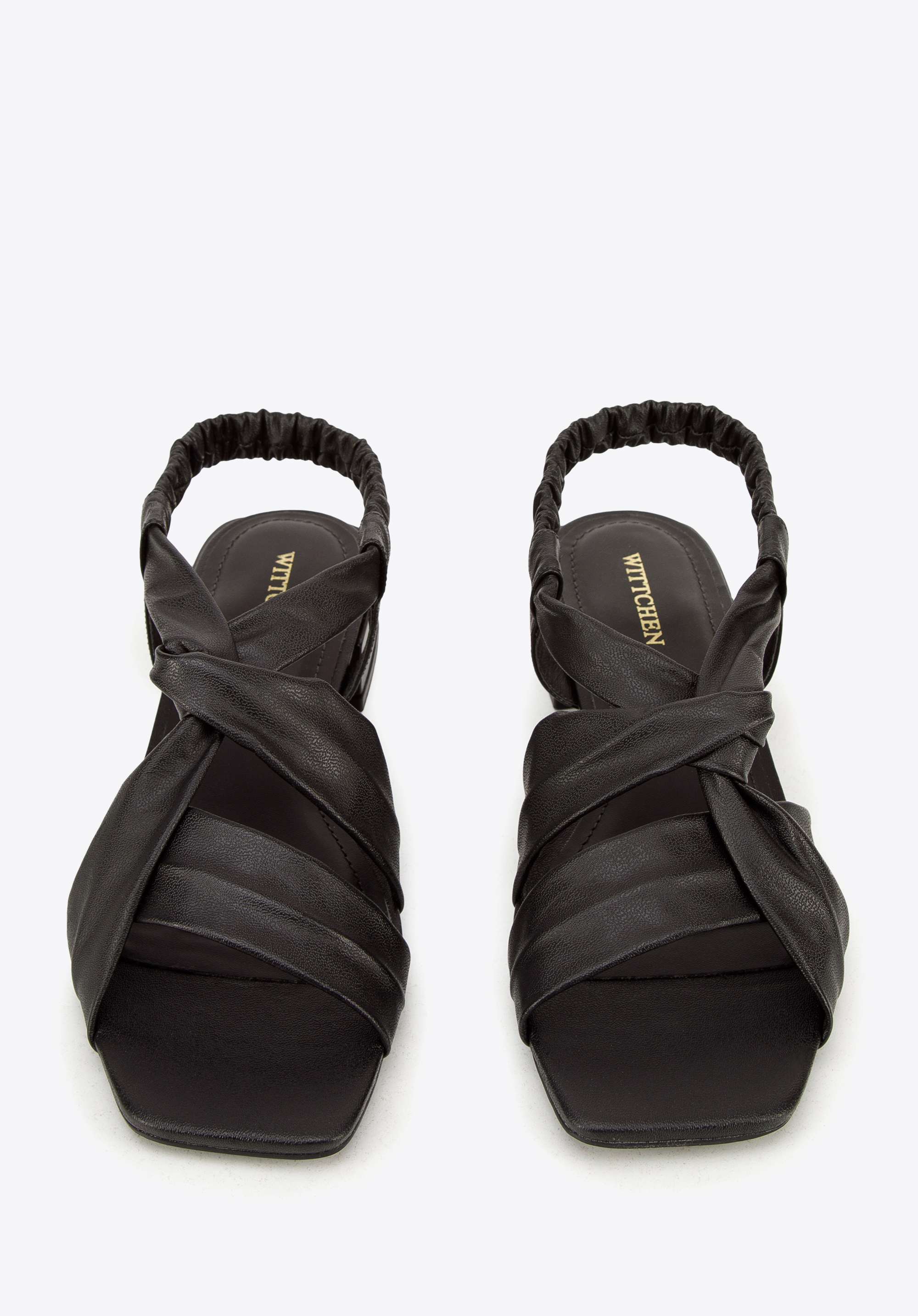 Damskie sandały skórzane z supełkiem na niskim obcasie