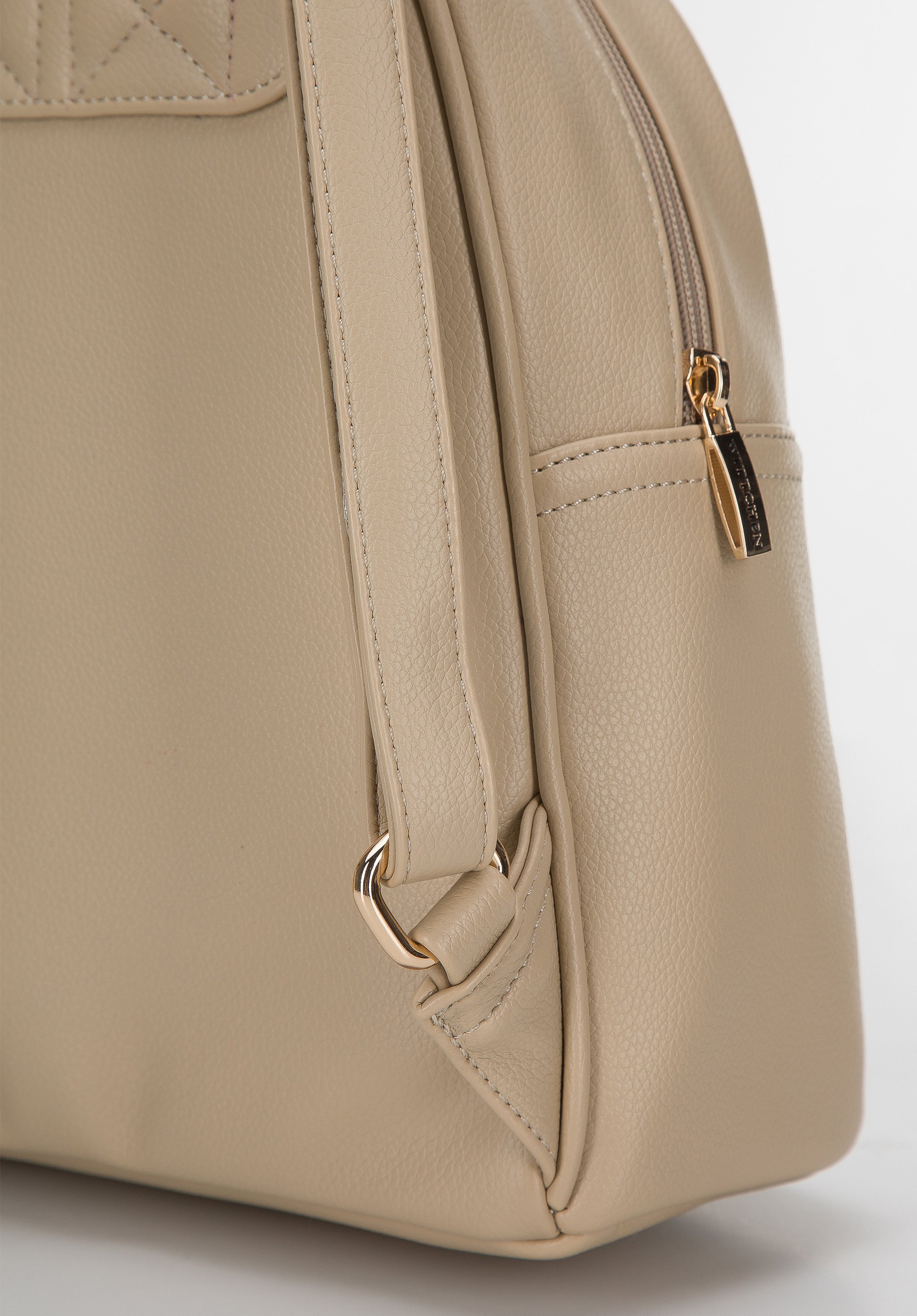 Damski plecak z ekoskóry z plecionką