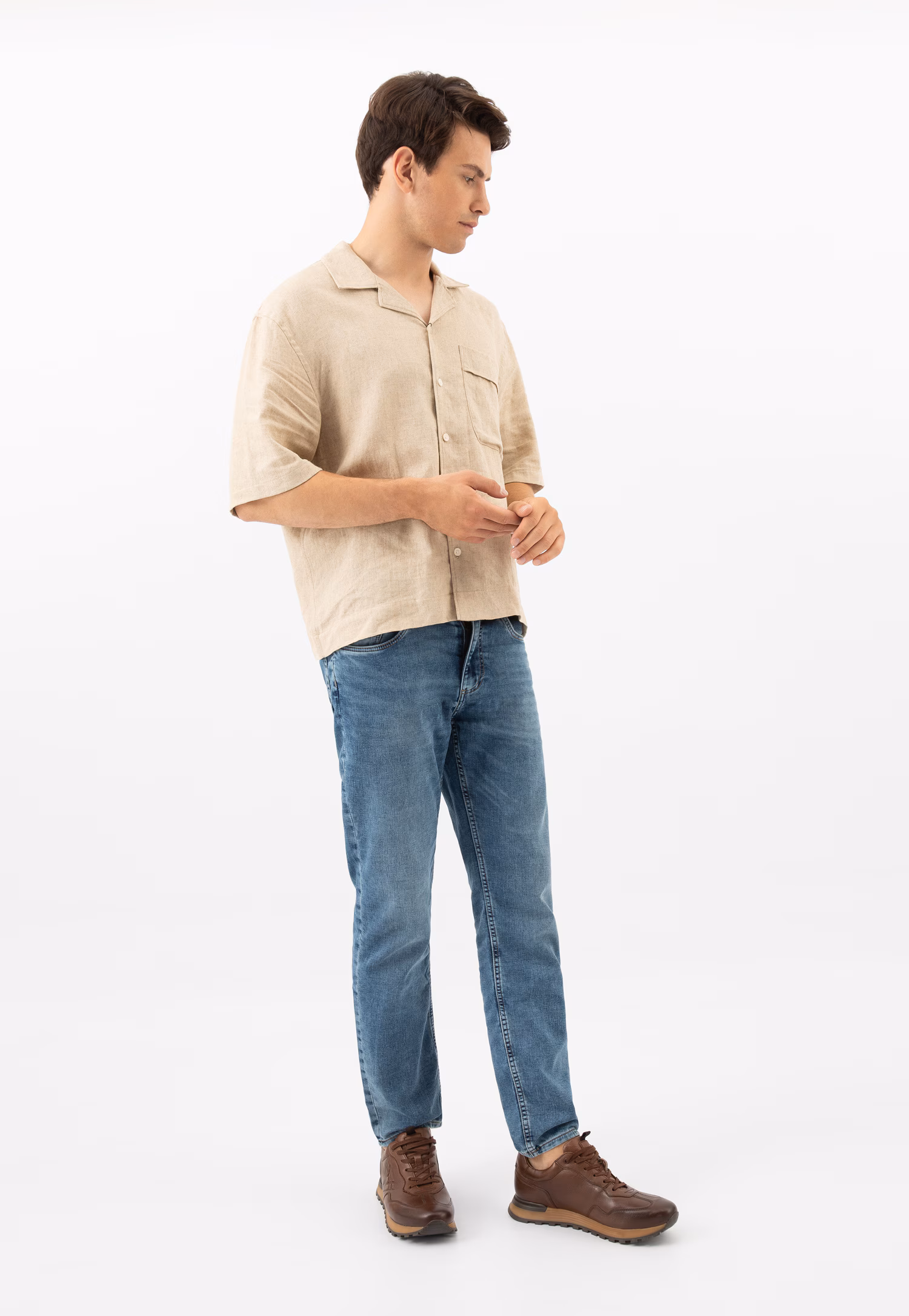 Jasnobrązowe sneakersy męskie ze skóry licowej