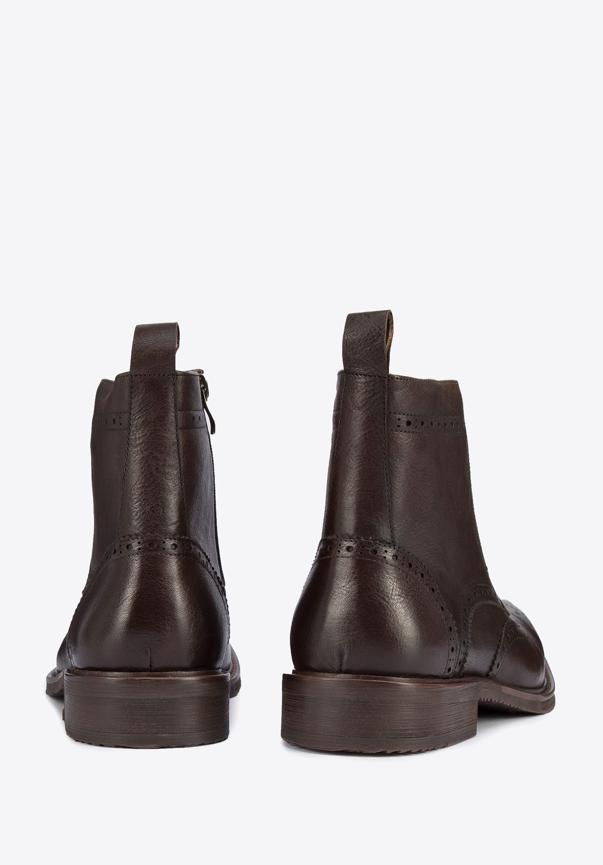 Męskie trzewiki skórzane z dziurkowaniem wysokie