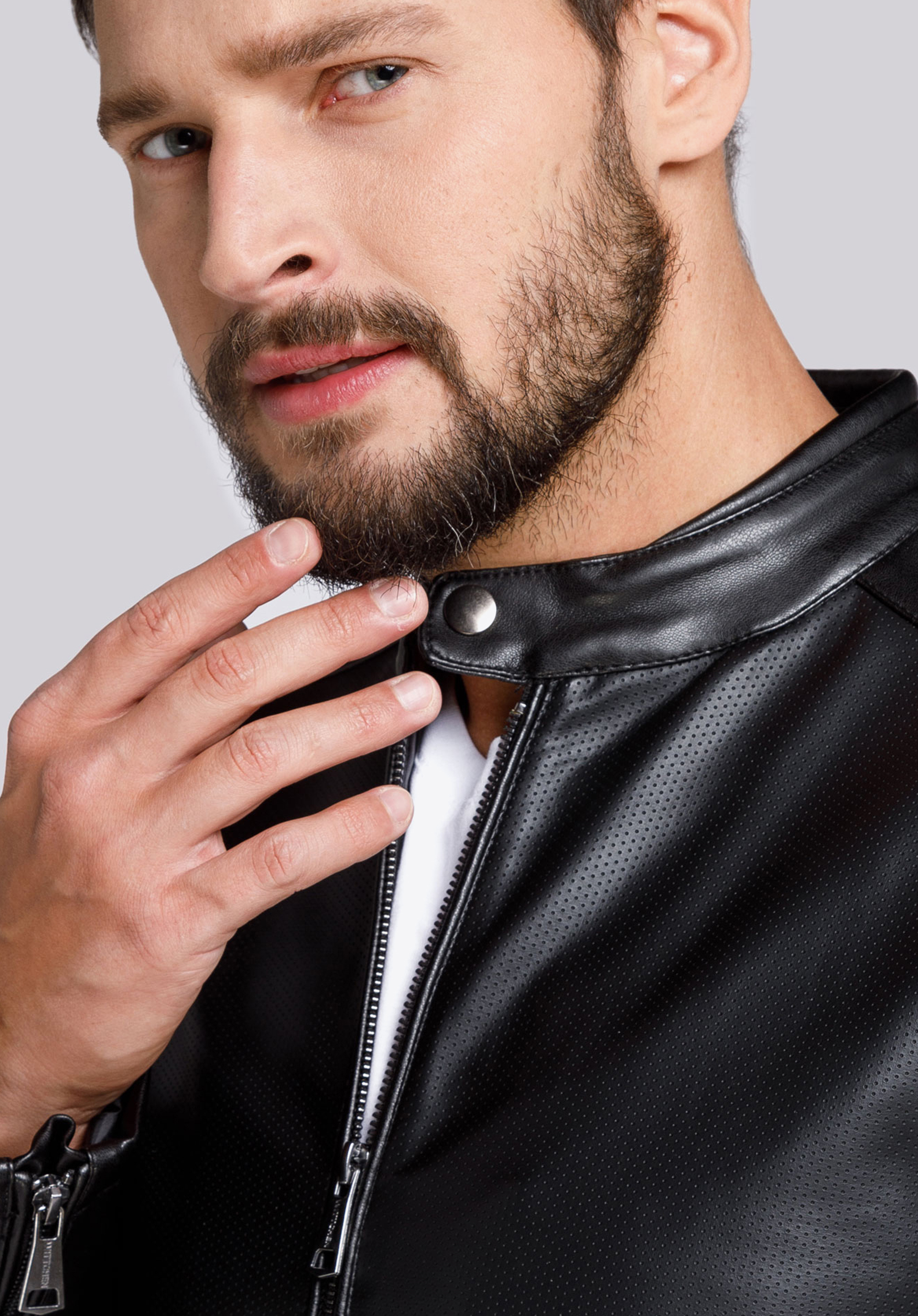 Męska kurtka z perforowanej ekoskóry