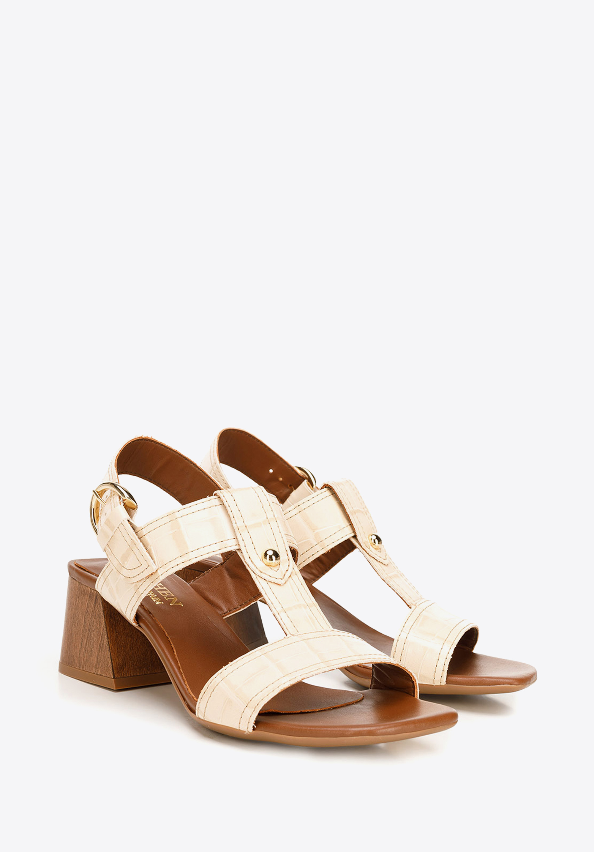 Sandały ze skóry croco na słupku