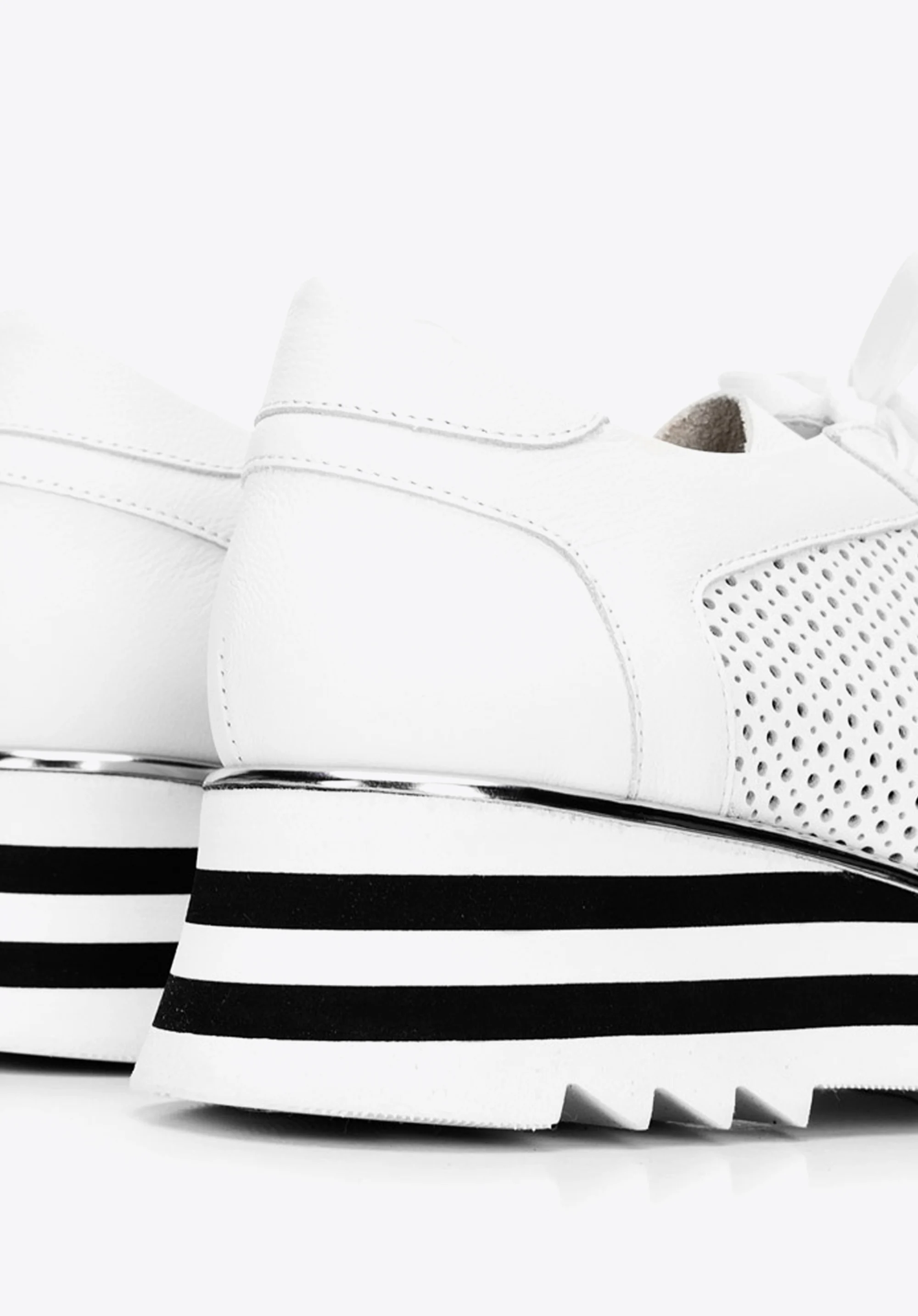 Damskie sneakersy ze skóry perforowanej