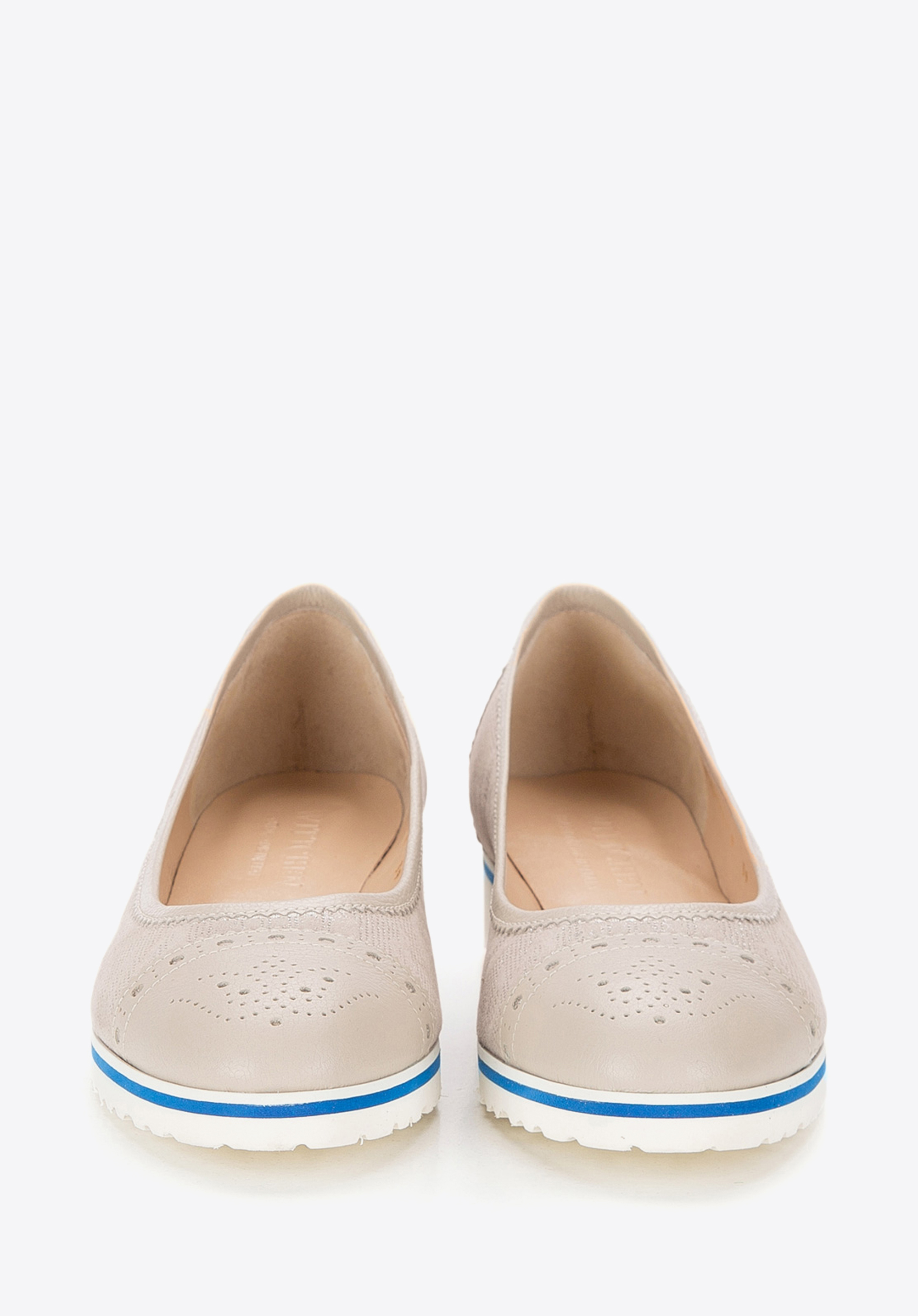 Baleriny nubukowe ażurowe