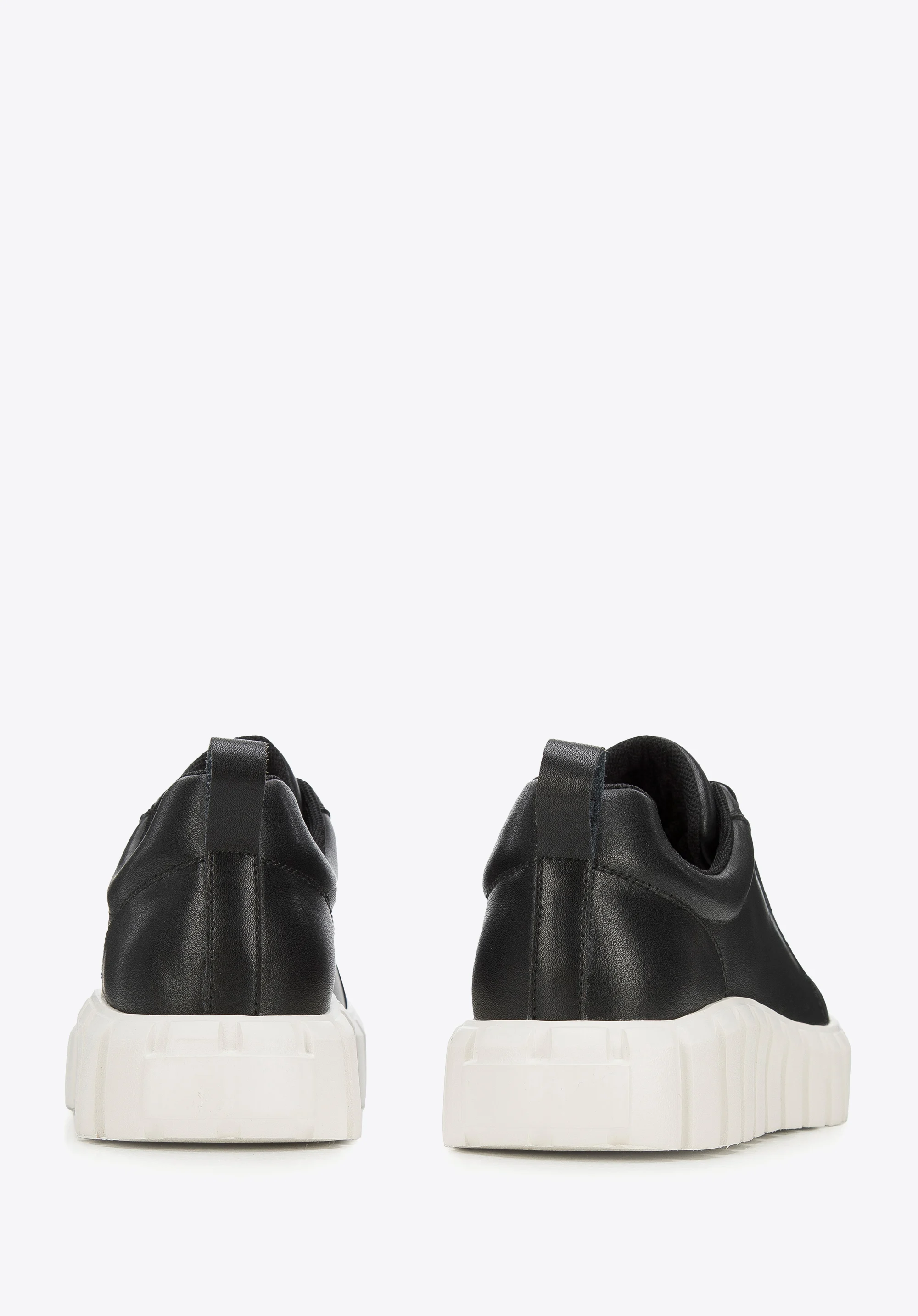 Damskie sneakersy skórzane klasyczne na grubej podeszwie