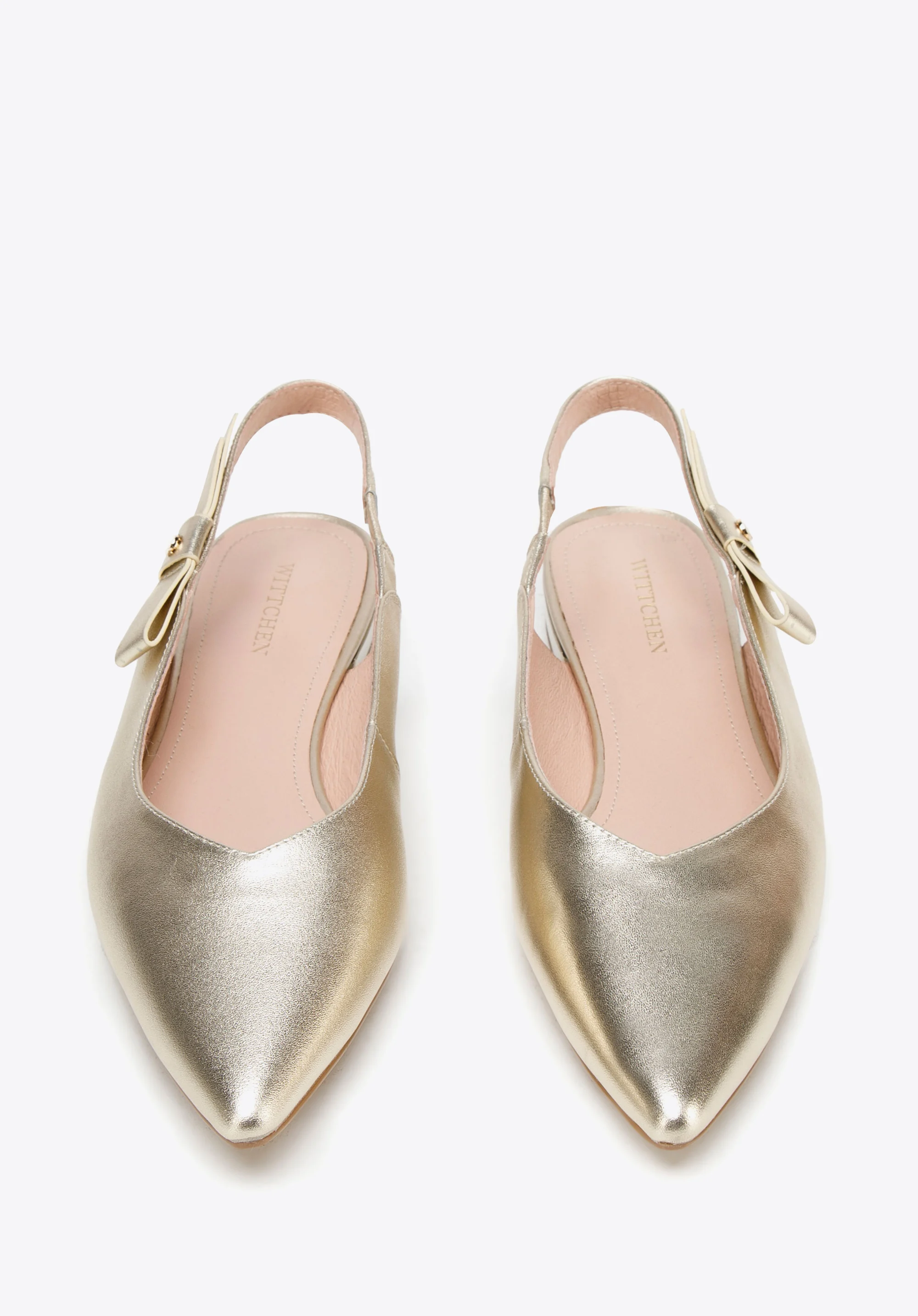 Czółenka skórzane w szpic z odkrytą piętą