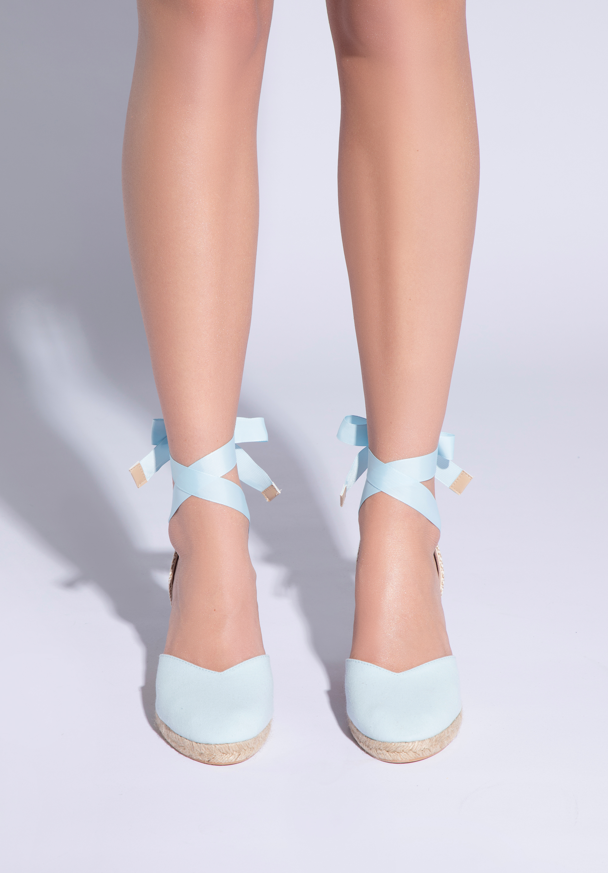 Damskie espadryle z wycięciem