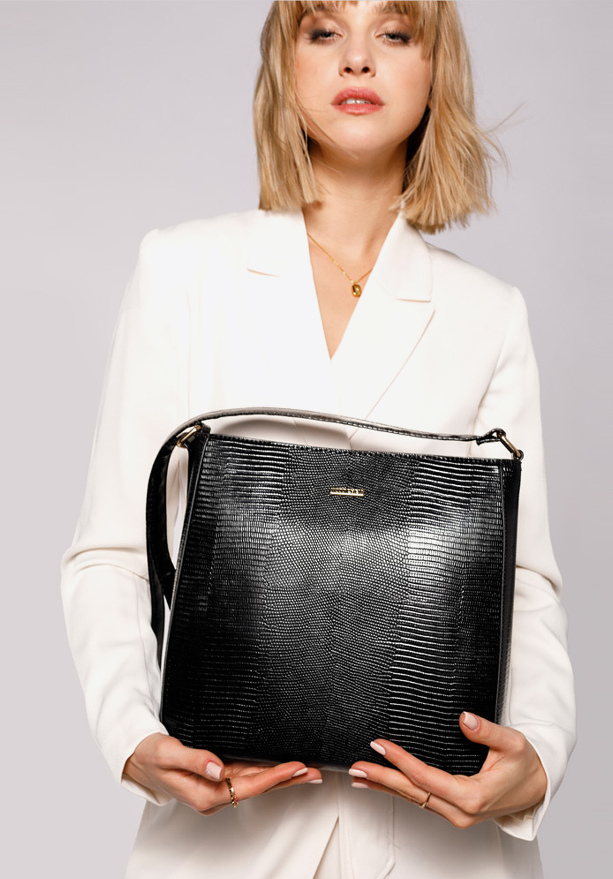 Damska listonoszka trapezowa