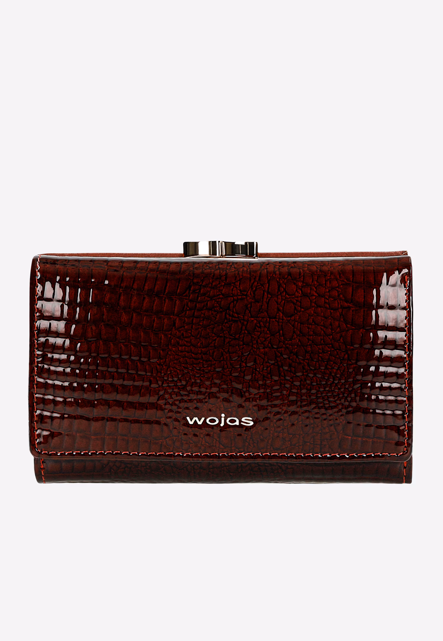 Beżowy lakierowany portfel damski zapinany na zatrzask