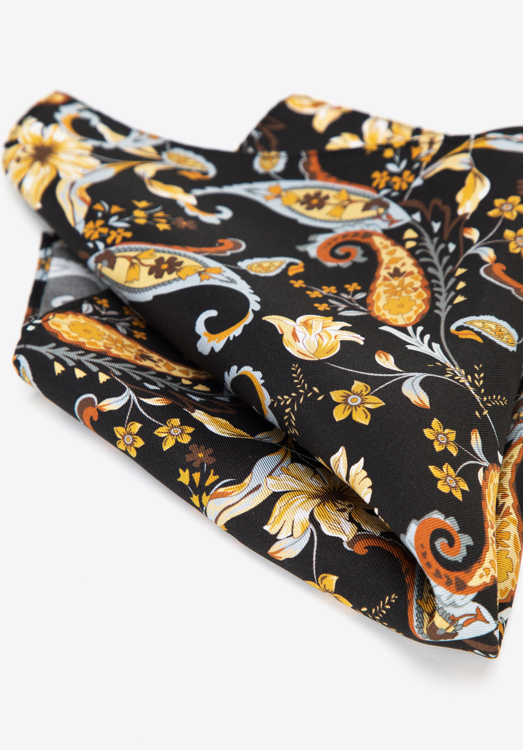 Poszetka jedwabna we wzory