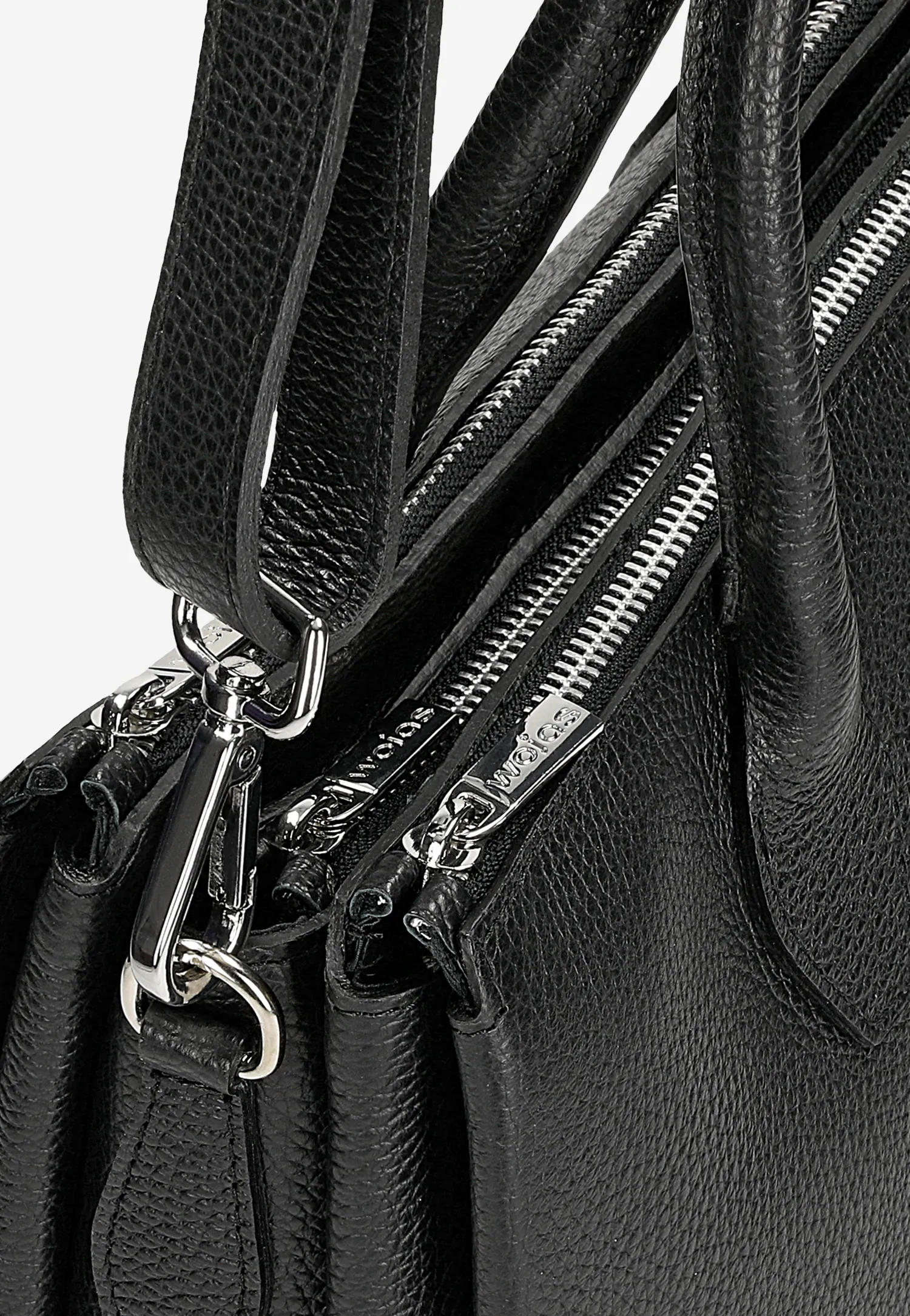 Skórzany kuferek damski w kolorze czarnym