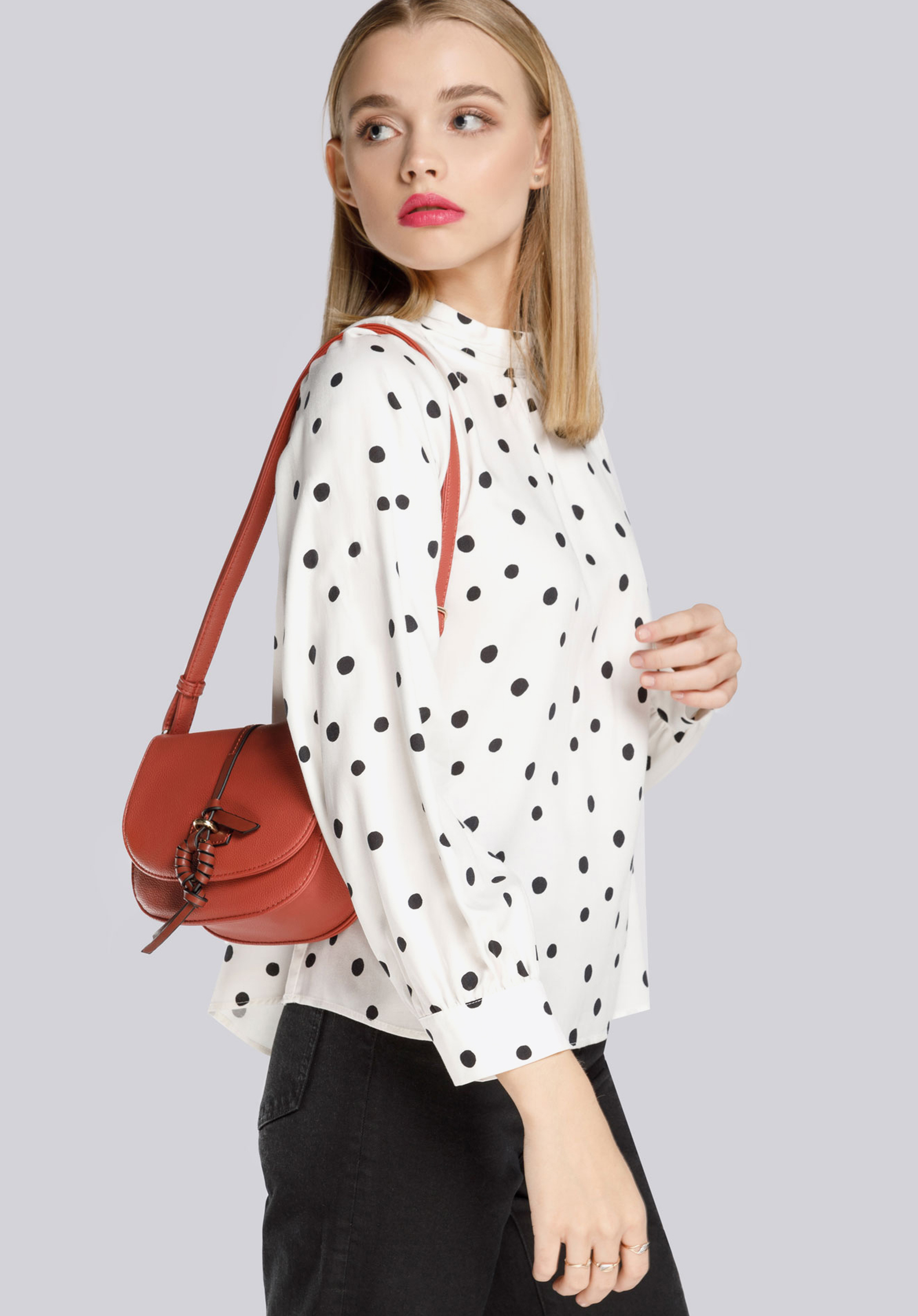 Torebka crossbody z kółkiem