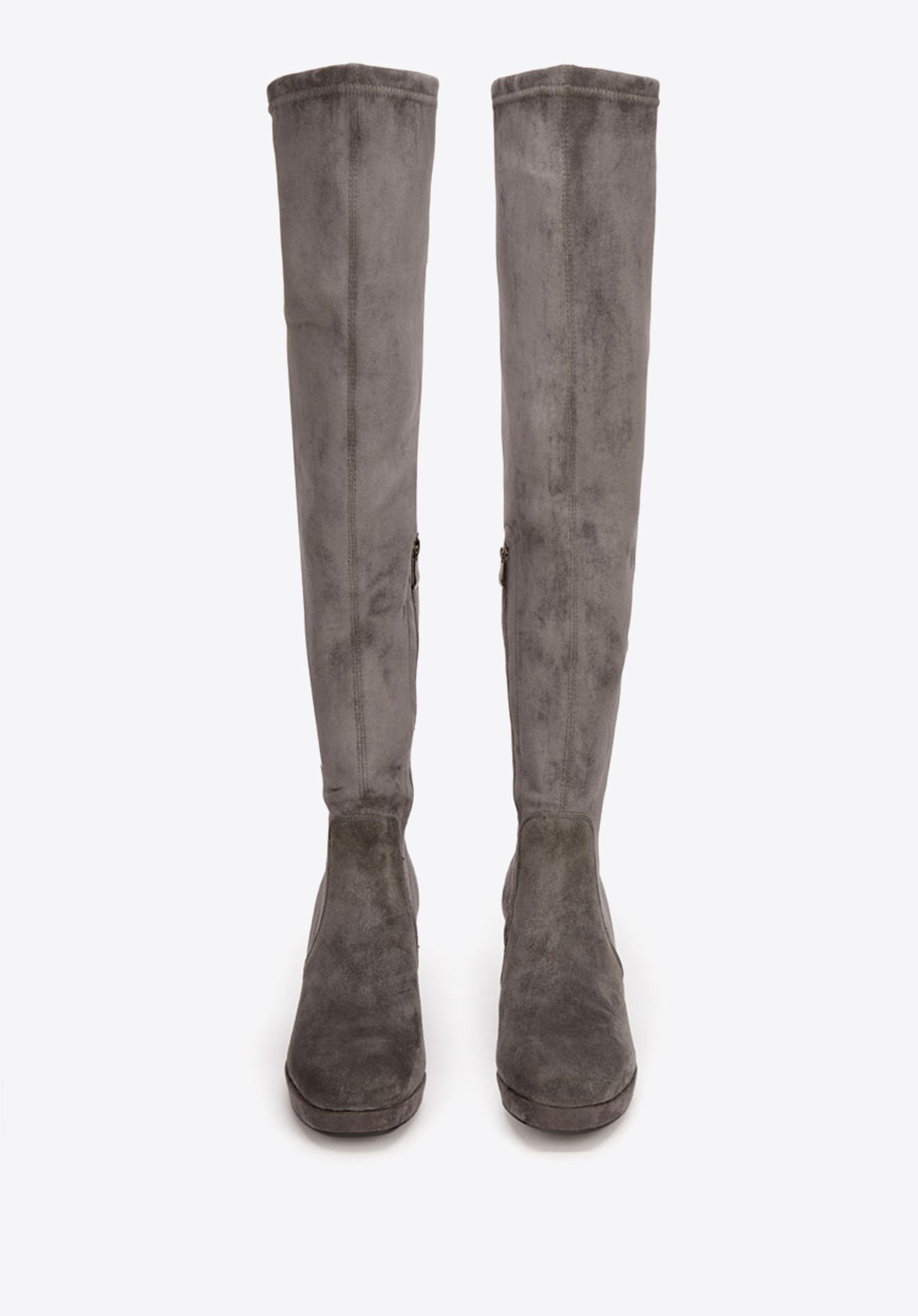 Kozaki zamszowe na słupku z elastyczną cholewką