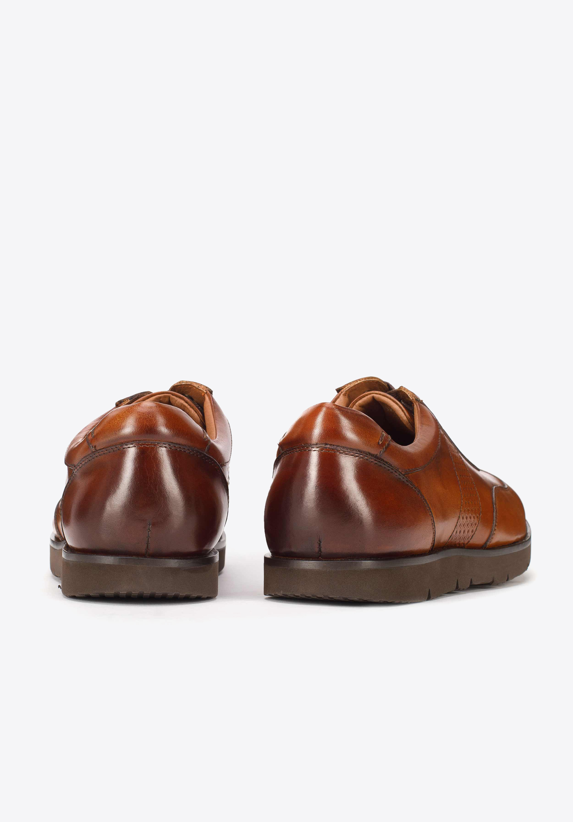 Męskie sneakersy ze skóry licowej na platformie z bieżnikiem