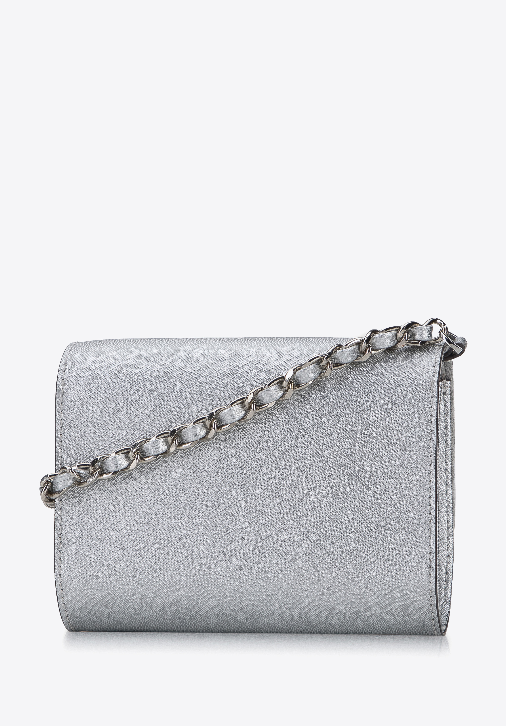 Minitorebka wieczorowa ze skóry saffiano na łańcuszku