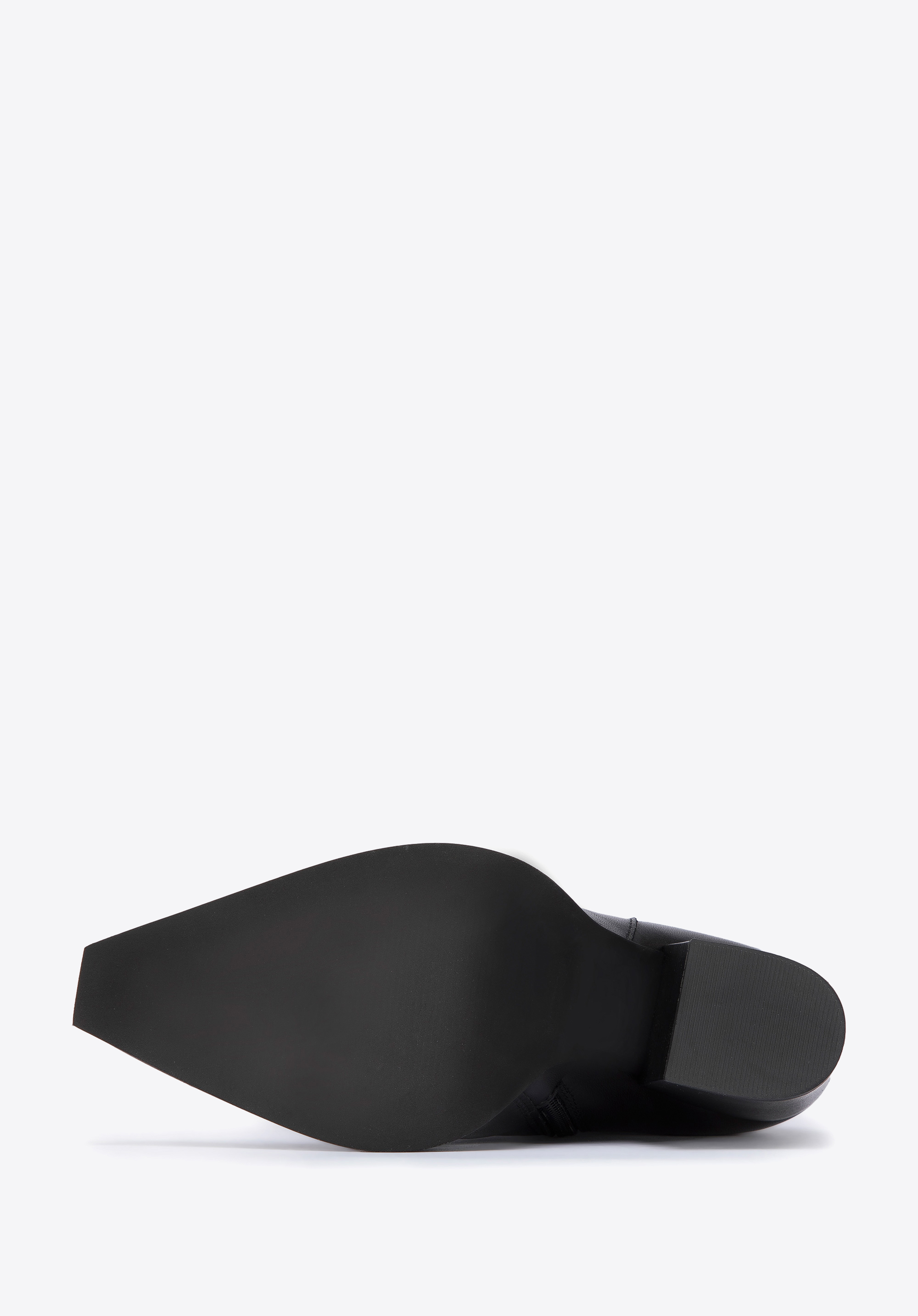 Kowbojki skórzane na obcasie wysokie