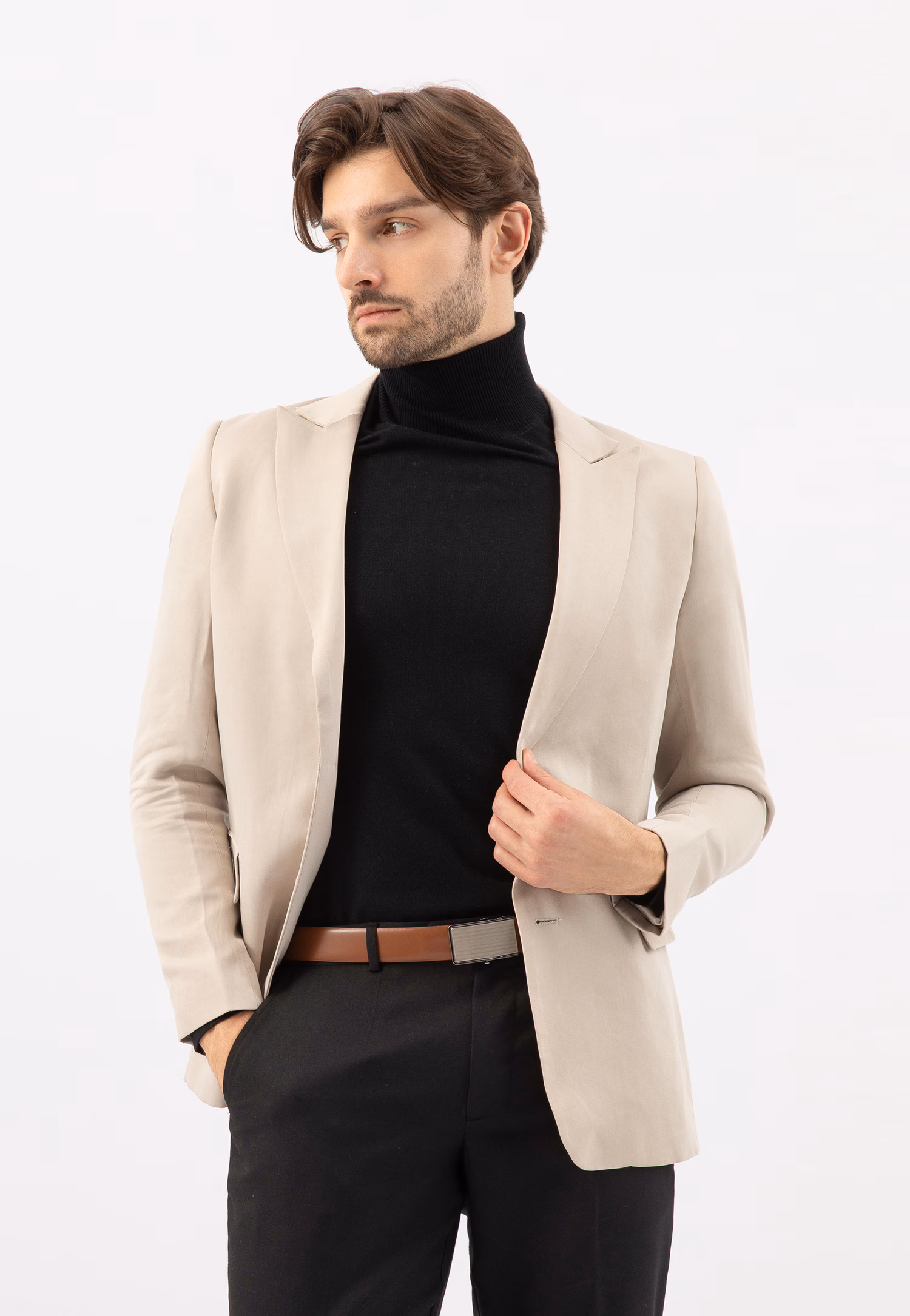 Brązowy pasek z pełną klamrą