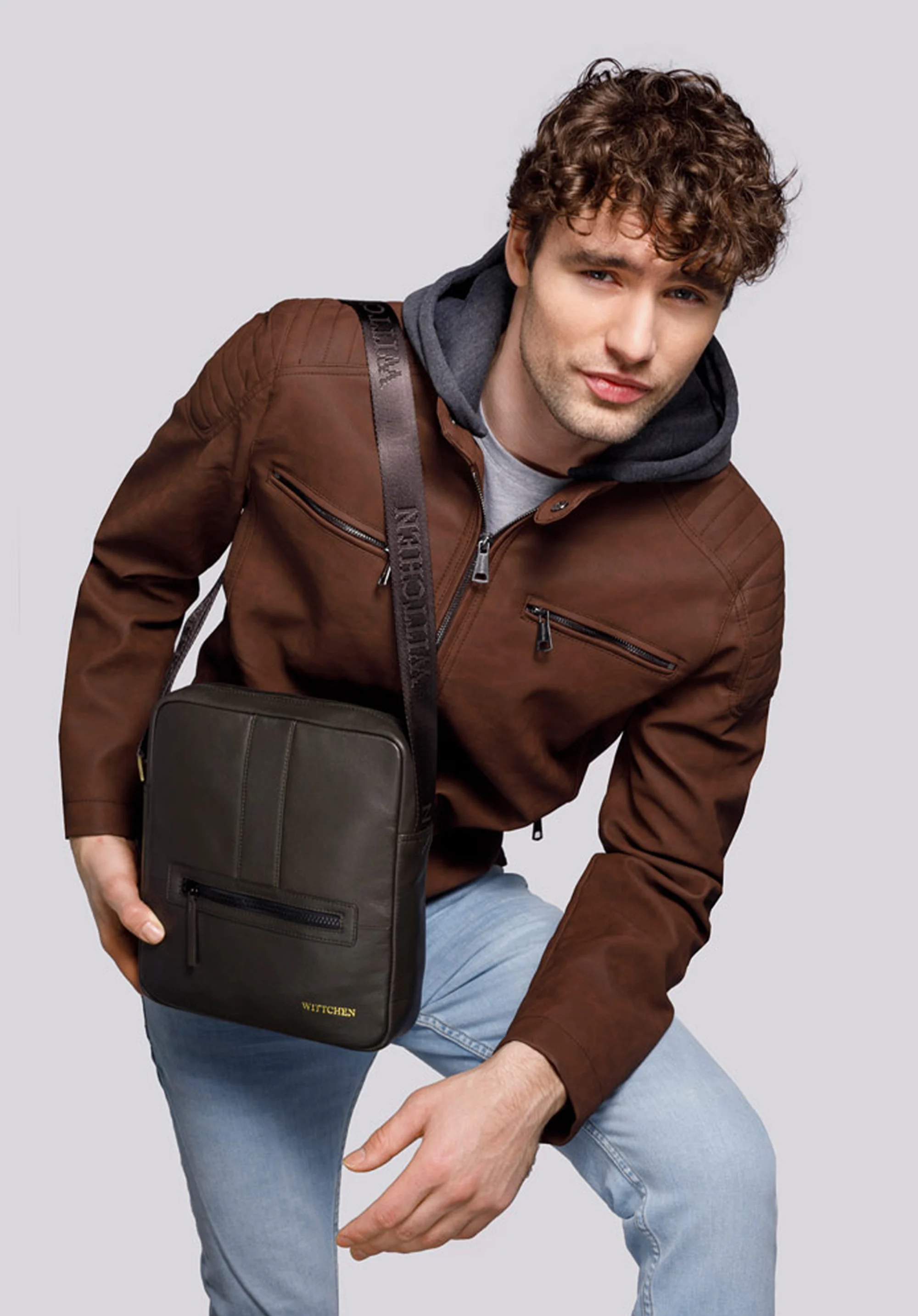 Męska listonoszka skórzana stębnowana średnia